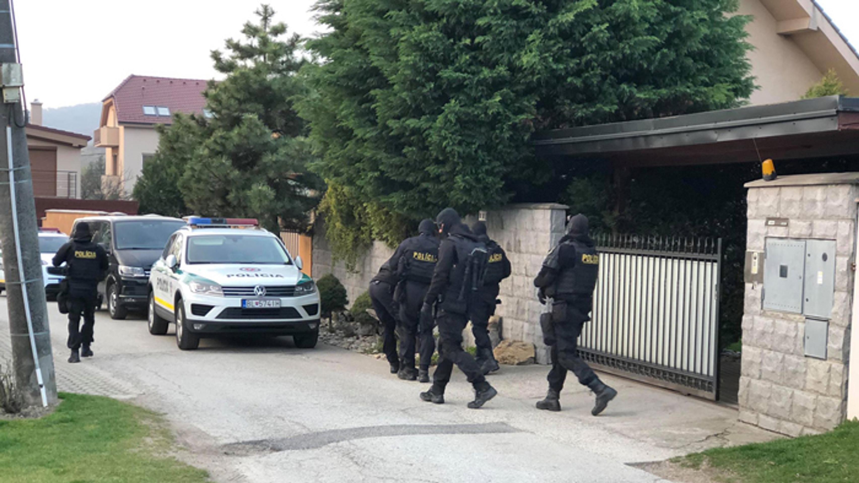 Razia v Bratislave s súvislosti s výstavbou bratislavského obchvatu.