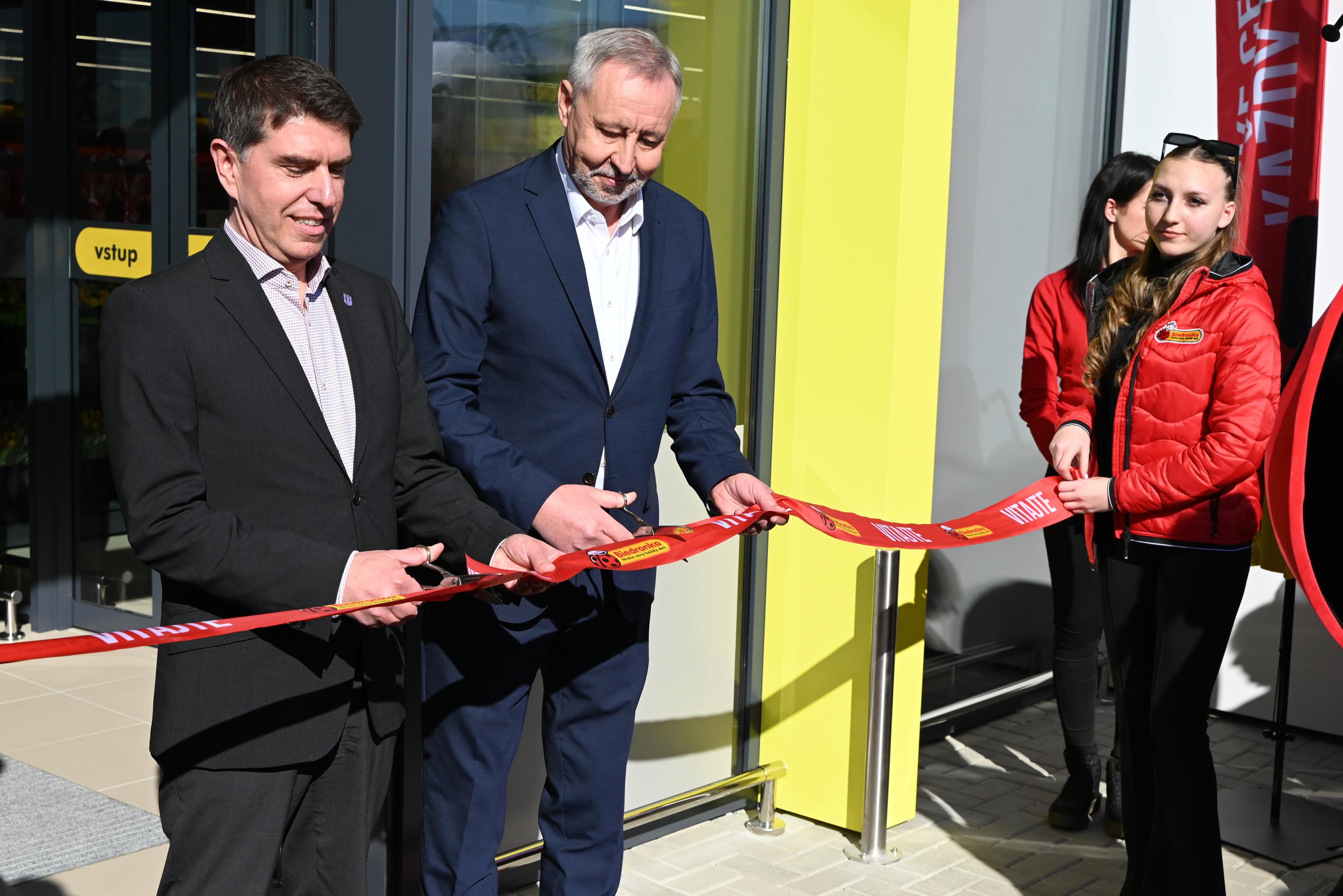 Biedronka otvorila prvú predajňu na Slovensku