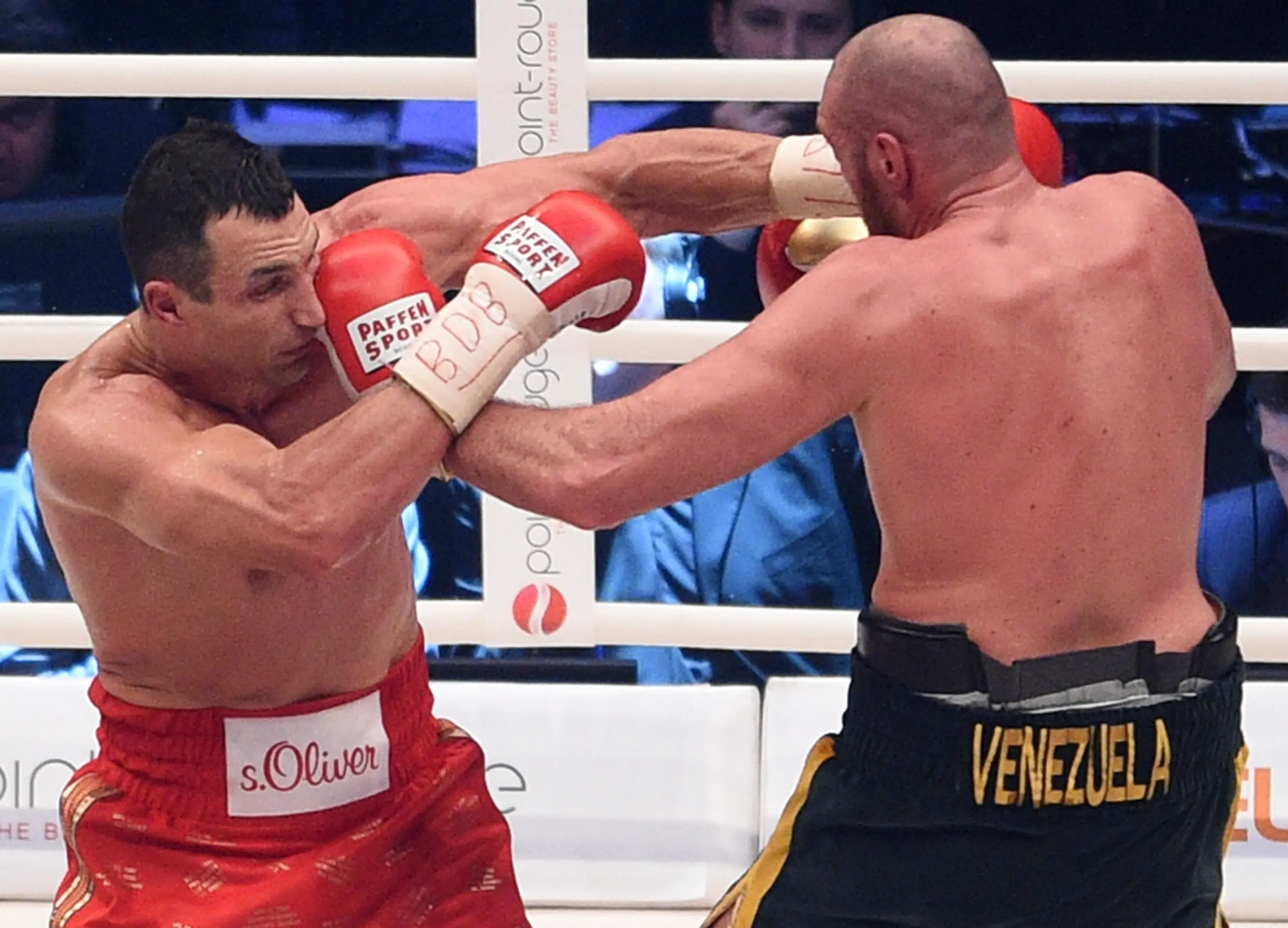 Zo súboja o šampióna ťažkej váhy Tyson Fury vs. Vladimir Kličko.