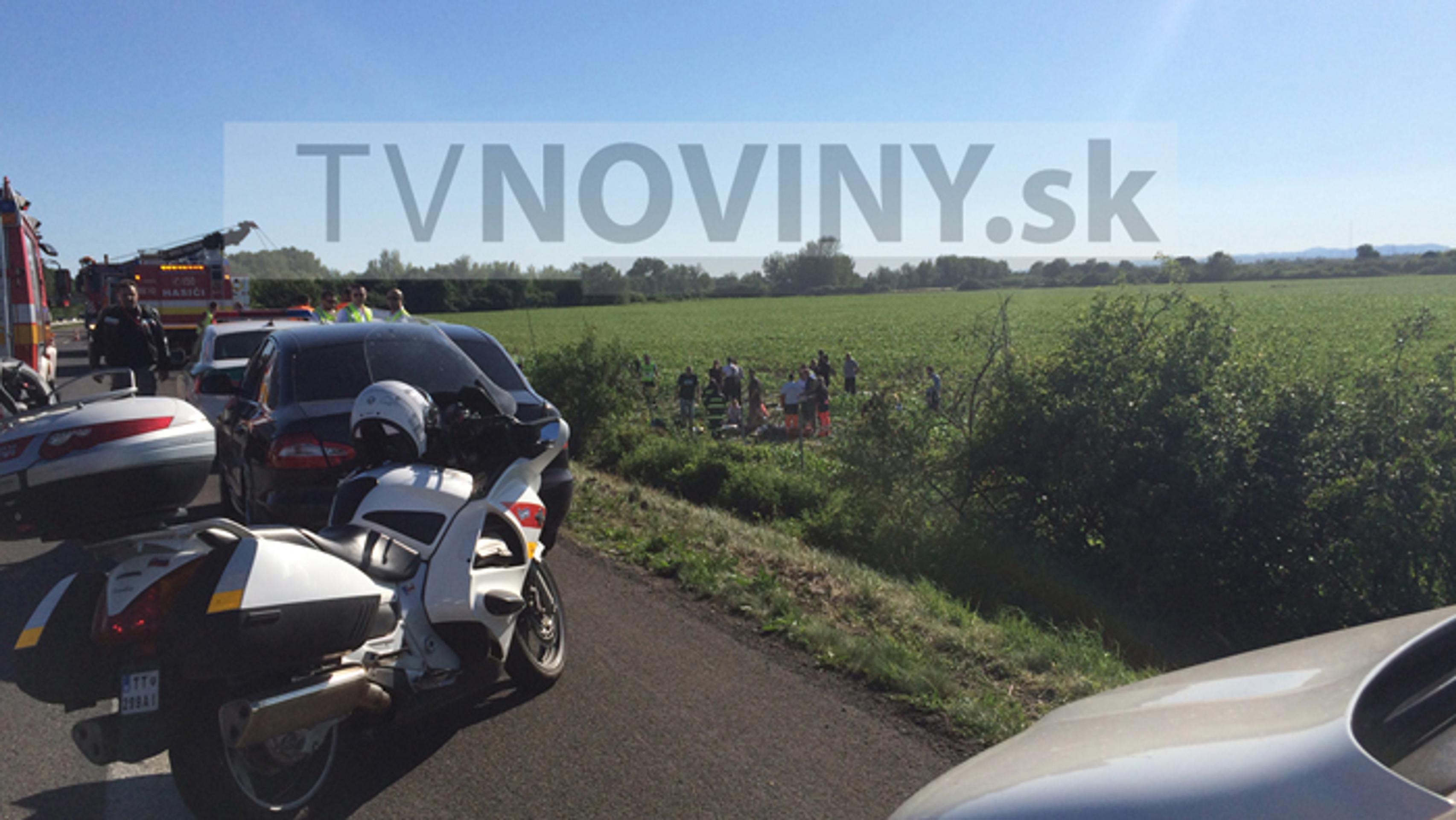 Nehoda autobusu pri Piešťanoch