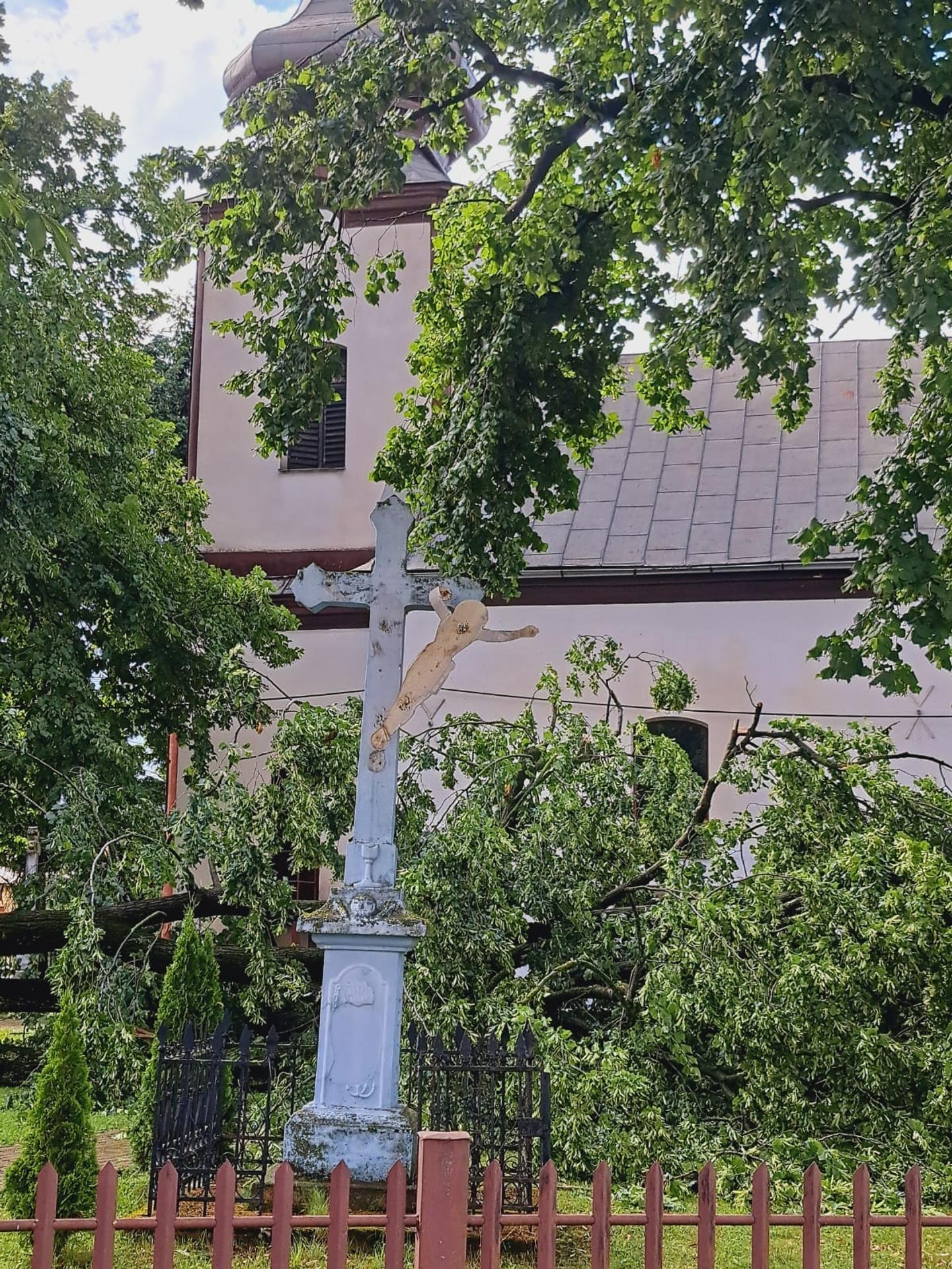 Po búrke v Iňačovciach