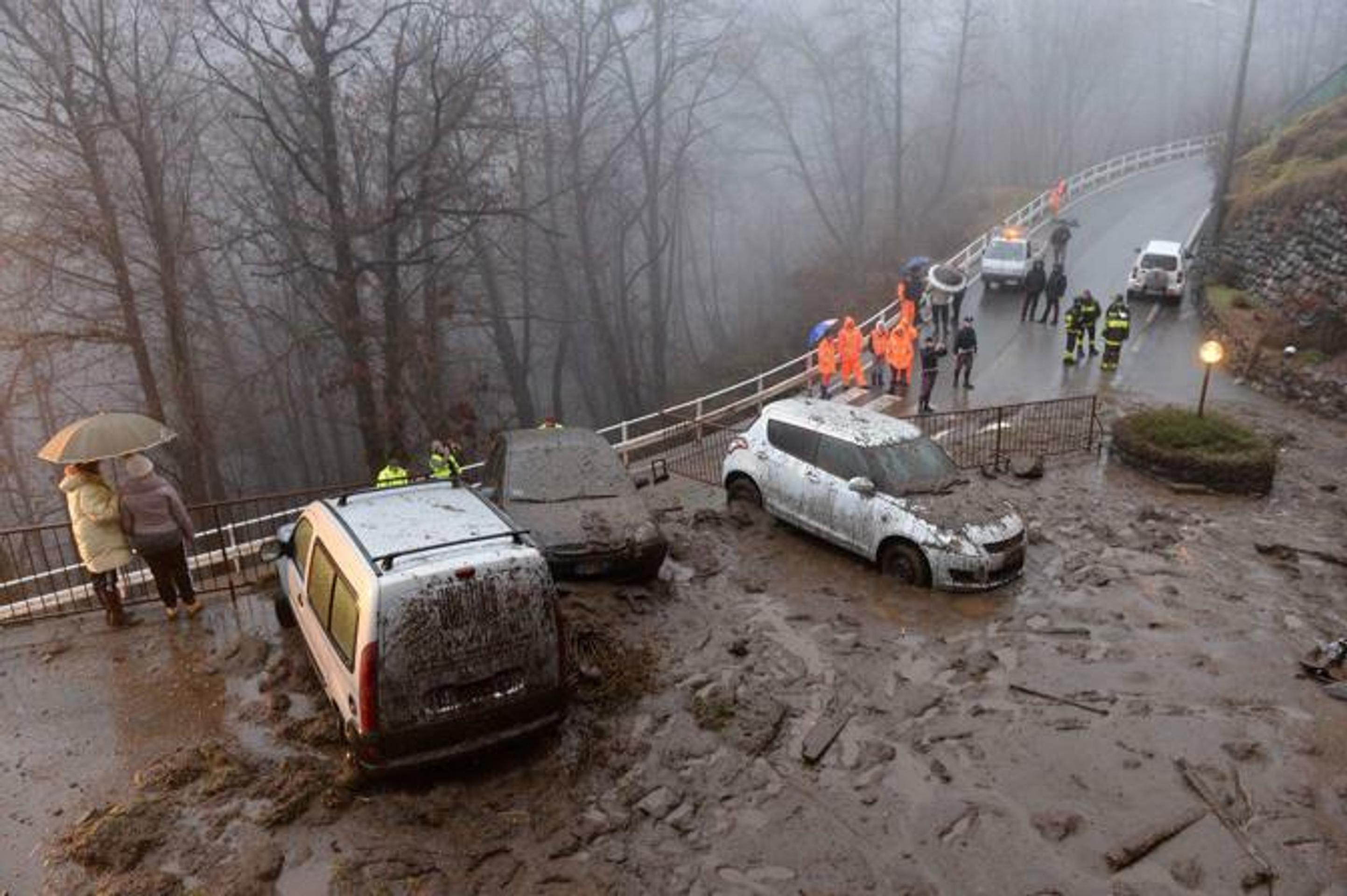 Dážď a zosuv pôdy v Talianskych Alpách