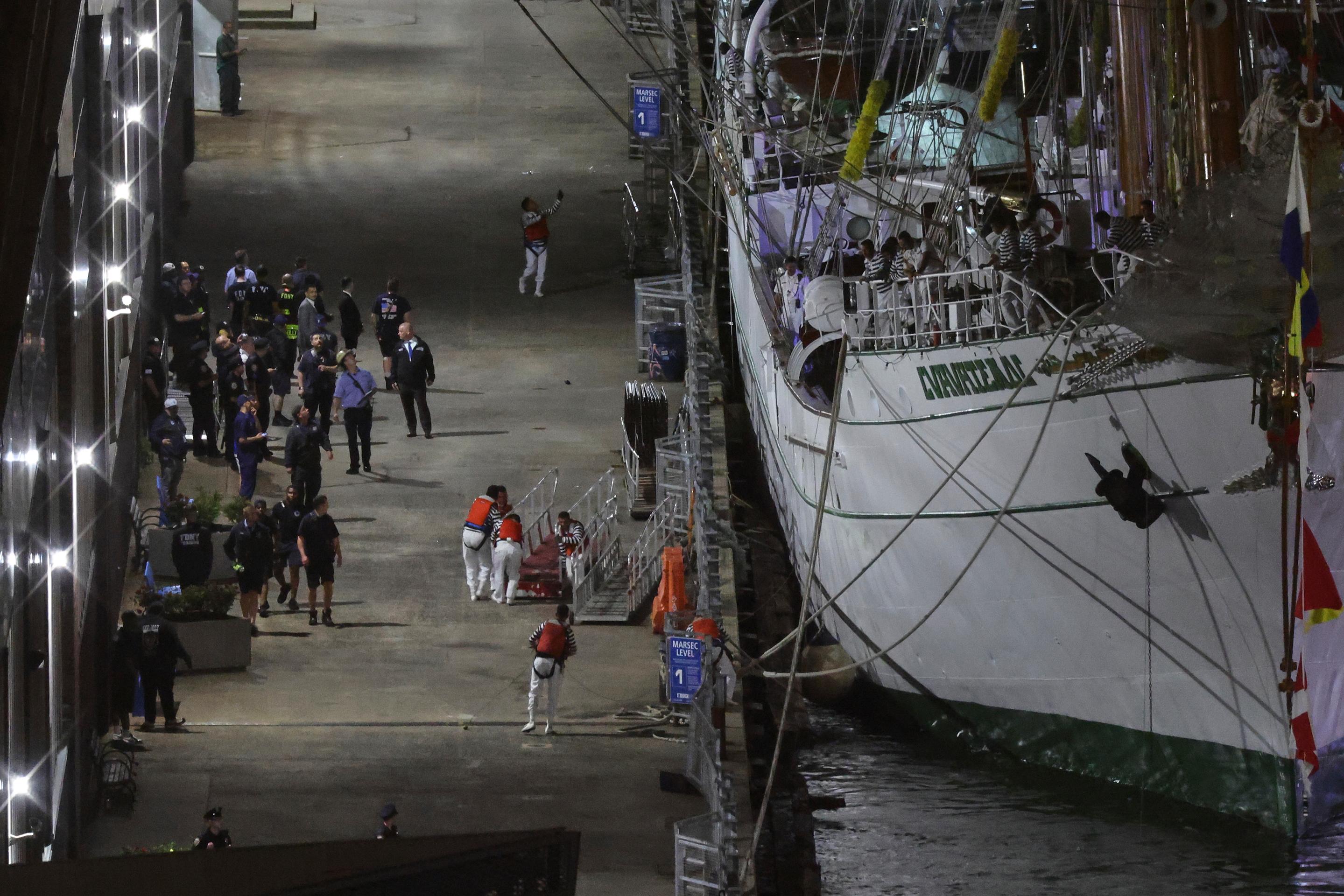 Do populárneho mosta v New Yorku narazila loď