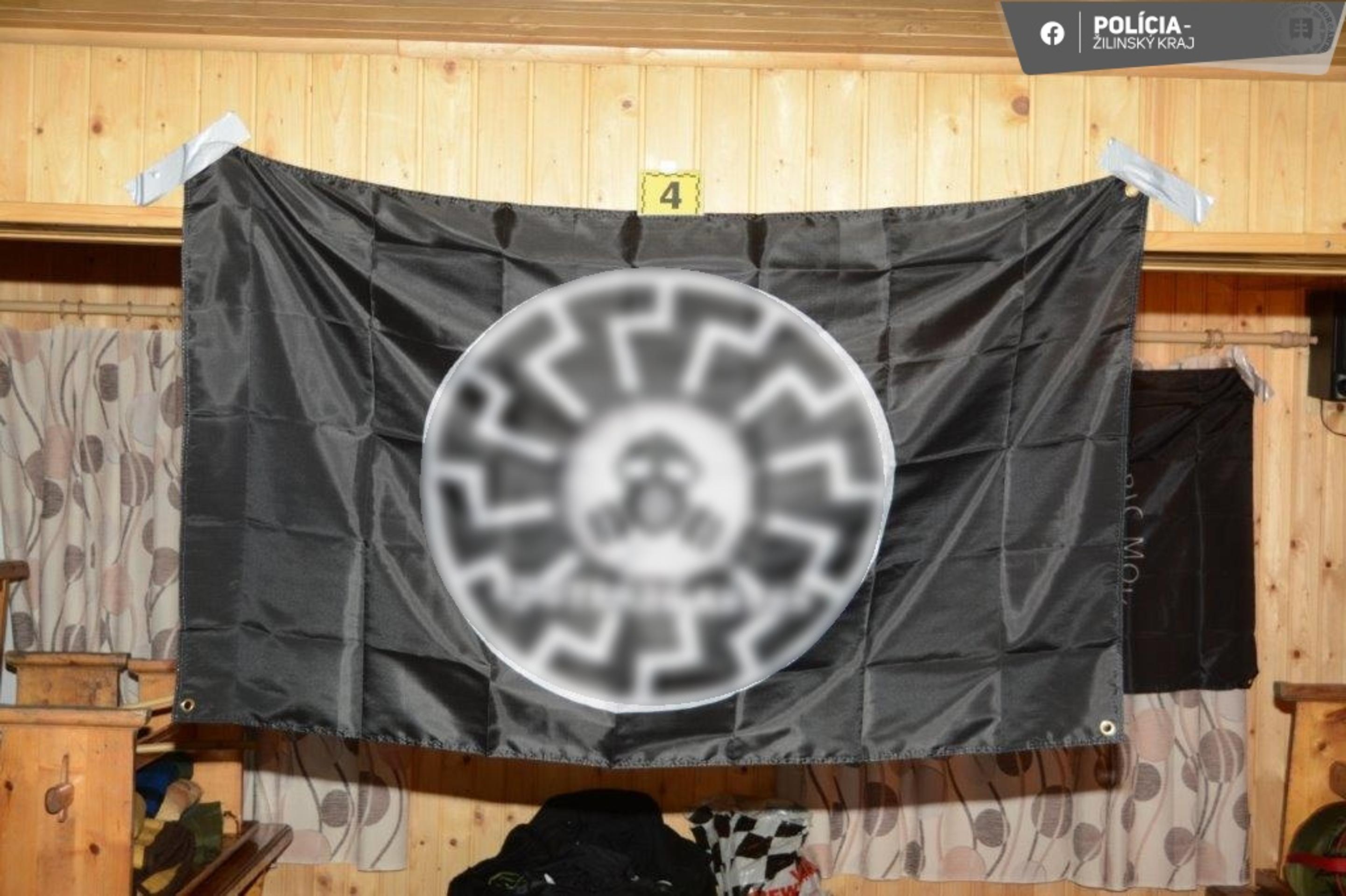 Čo všetko našla polícia u 18-ročného mladíka pri Žiline?