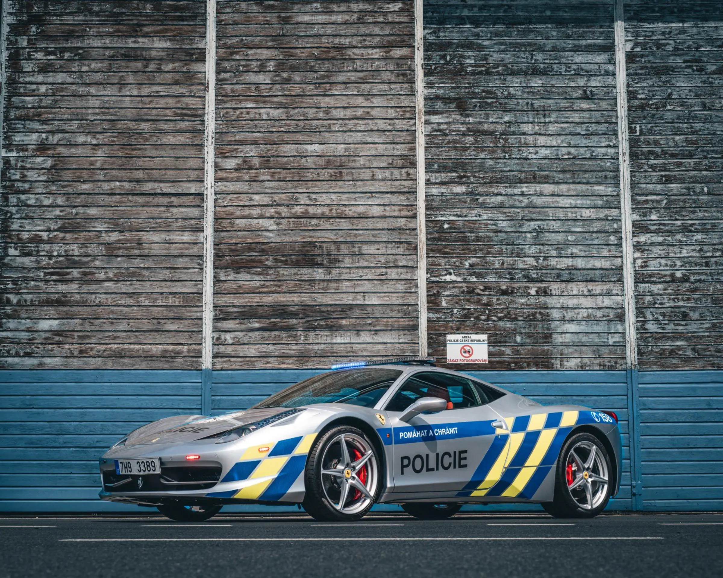 Ferrari českej polície.