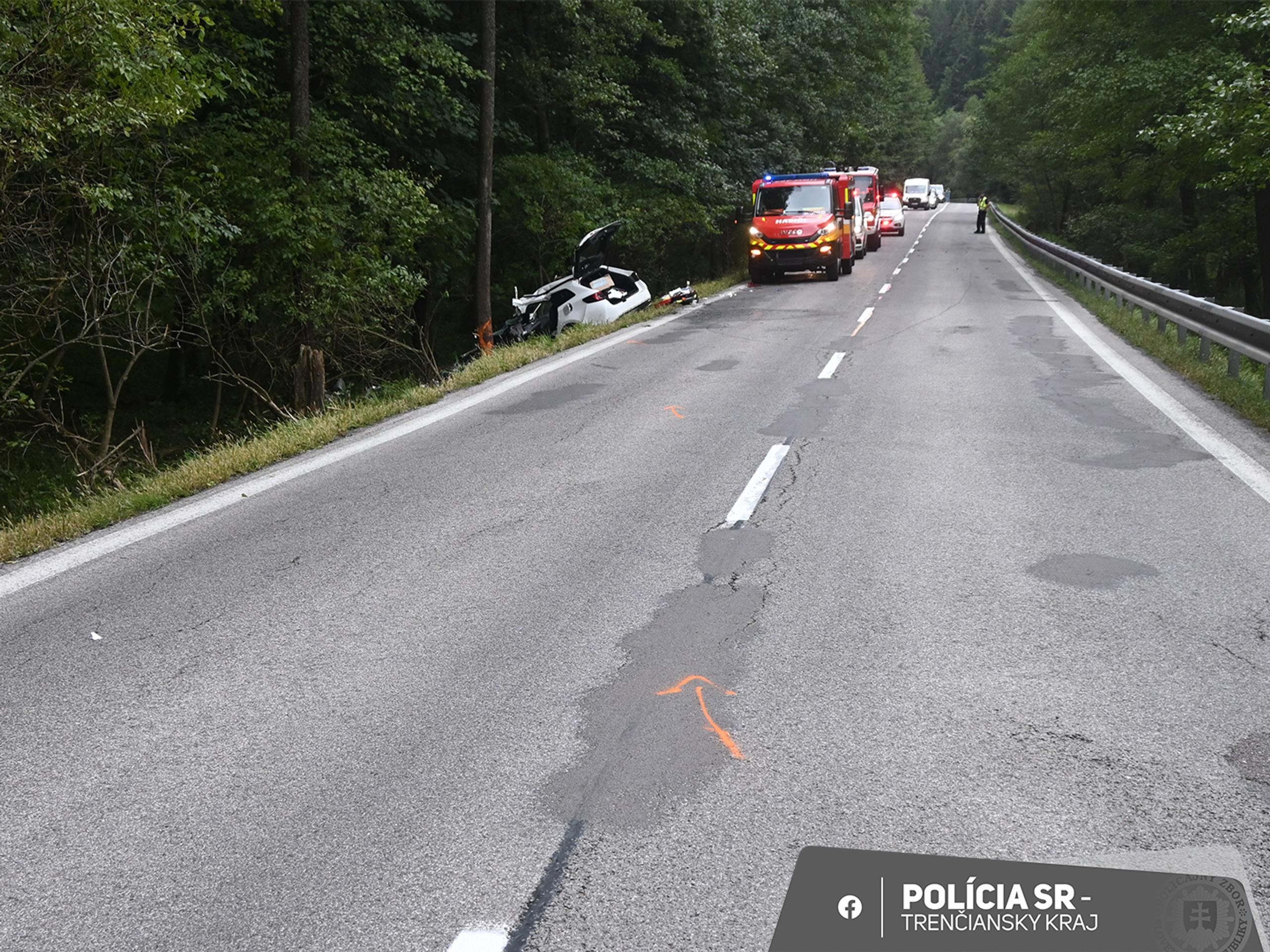 Nehoda pri obci Kľačno.