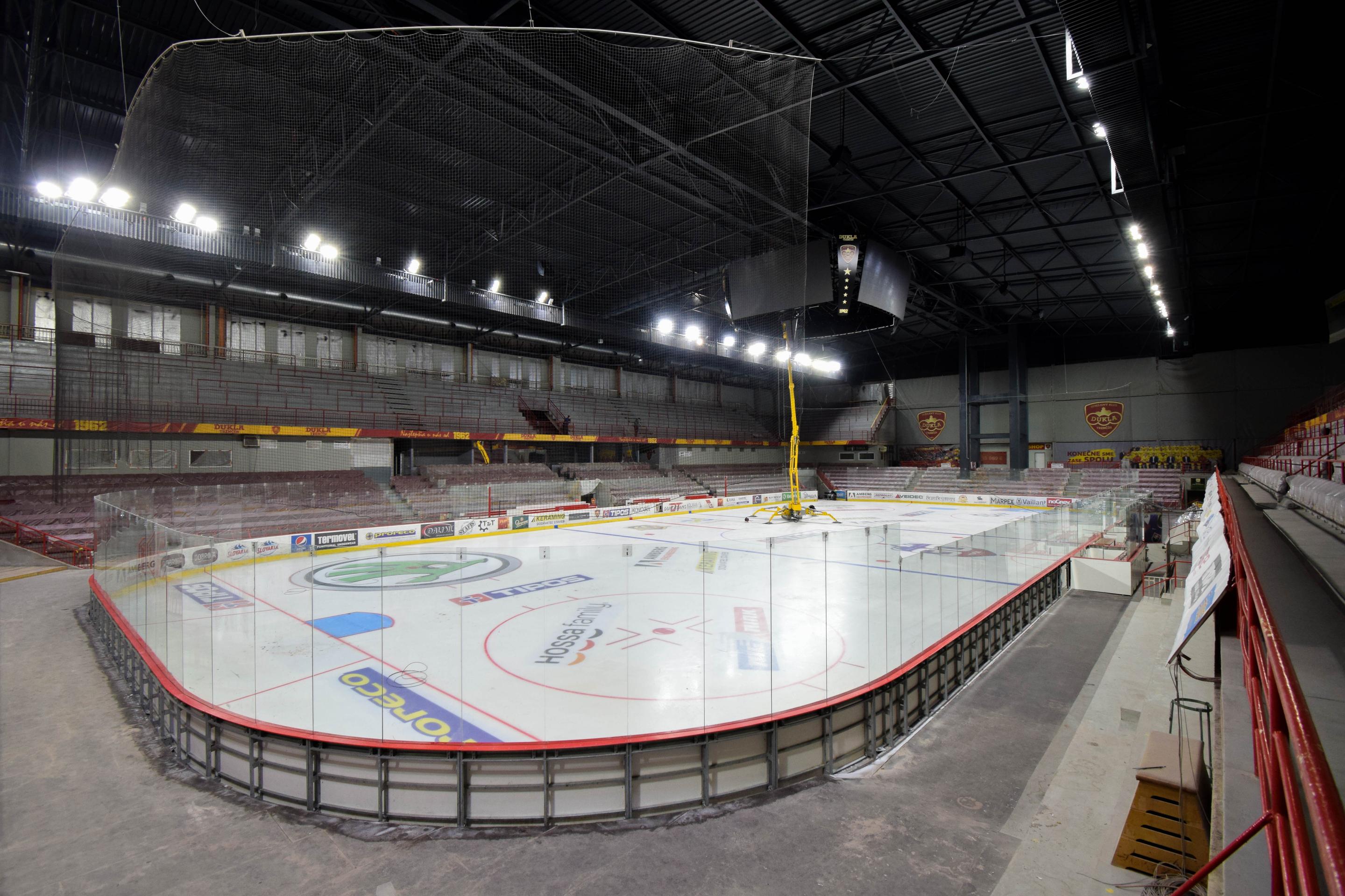 Rekonštrukcia zimného štadióna v Trenčíne.