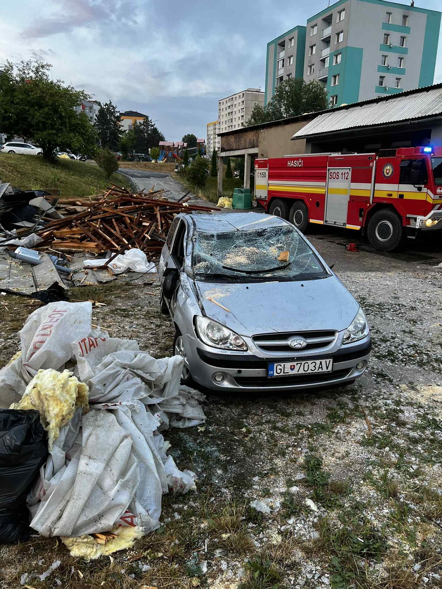 Gelnicou sa prehnala veterná smršť.