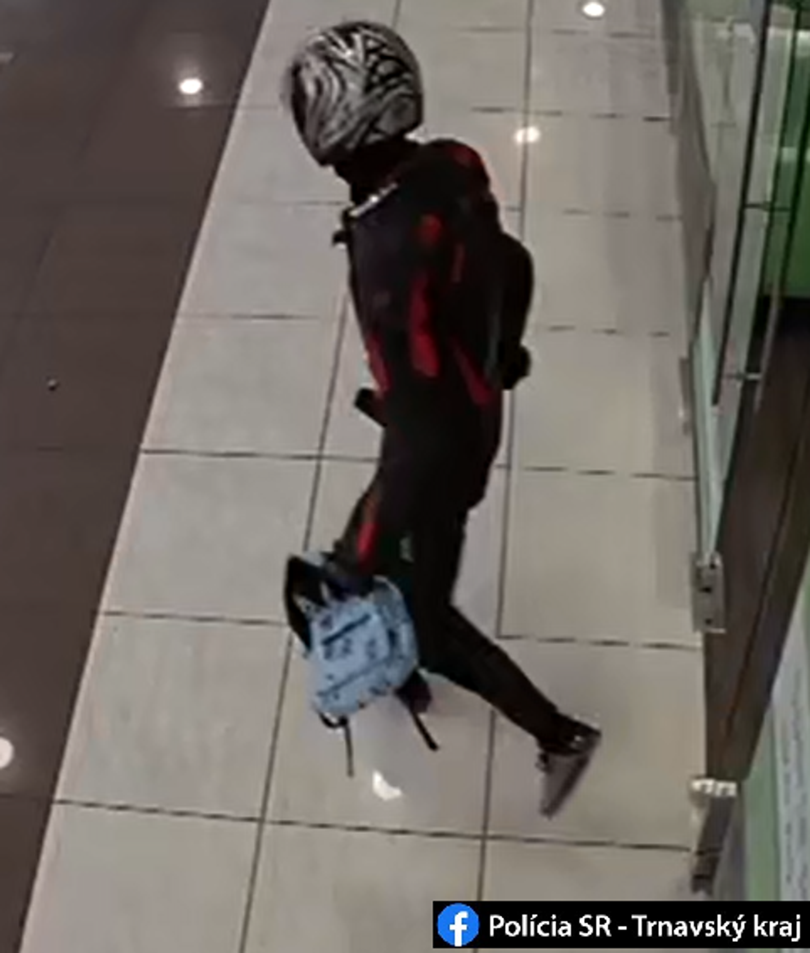 Zamaskovaný muž vošiel do banky v sobotu