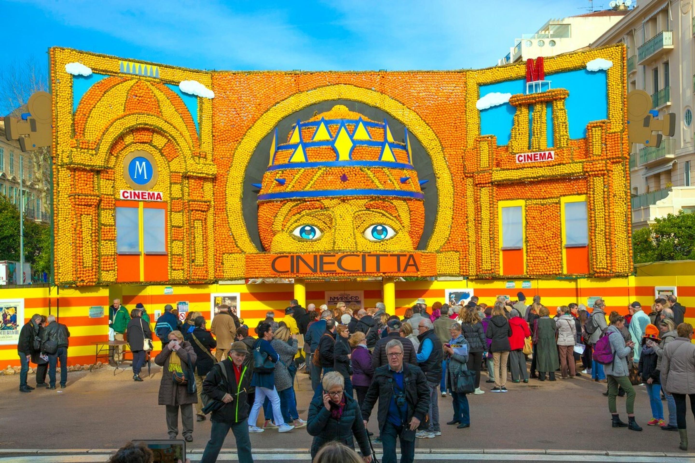 Citrusový festival v Mentone.