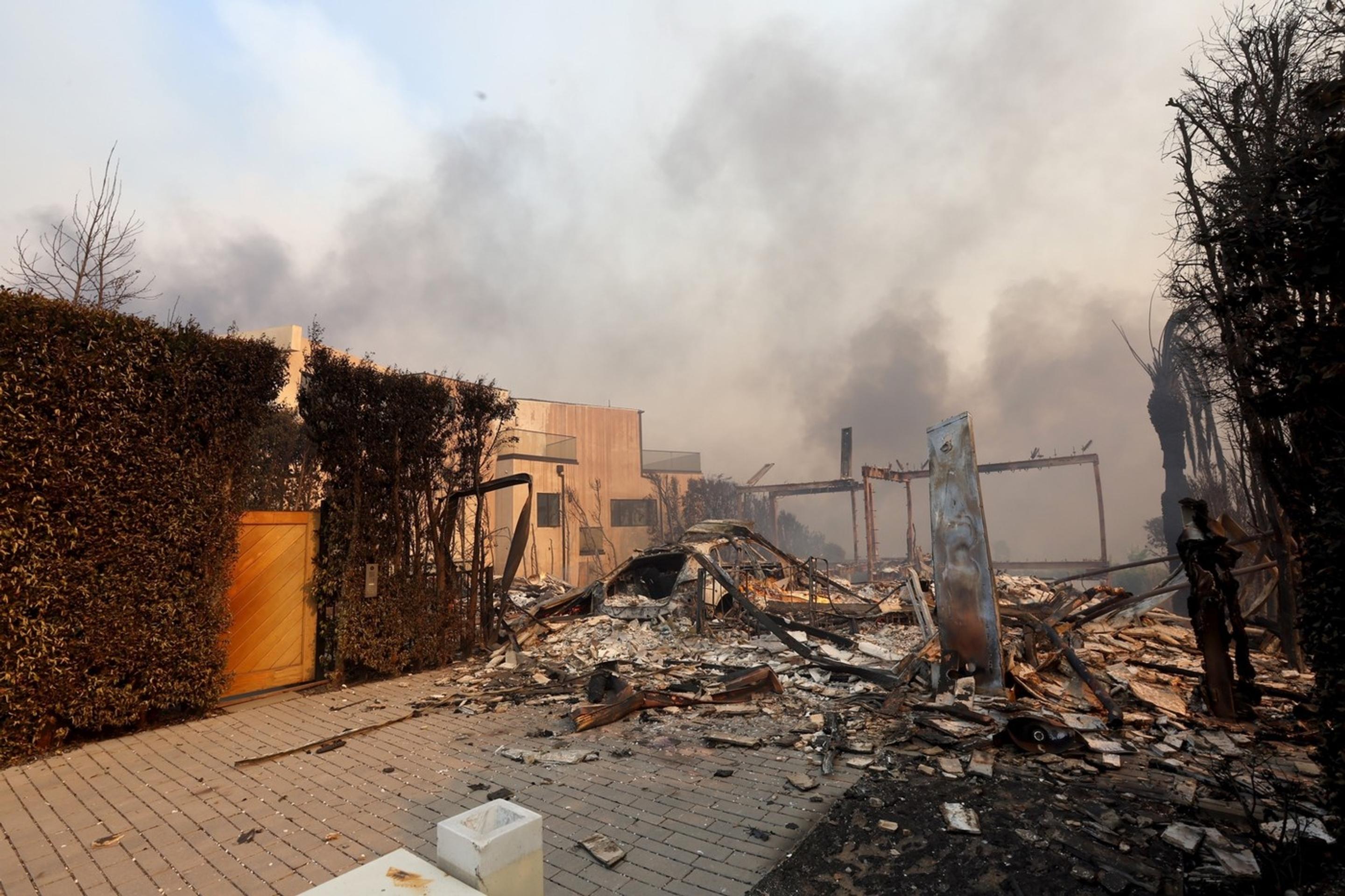 Dom Leighton Meester a Adama Brodyho zhorel.