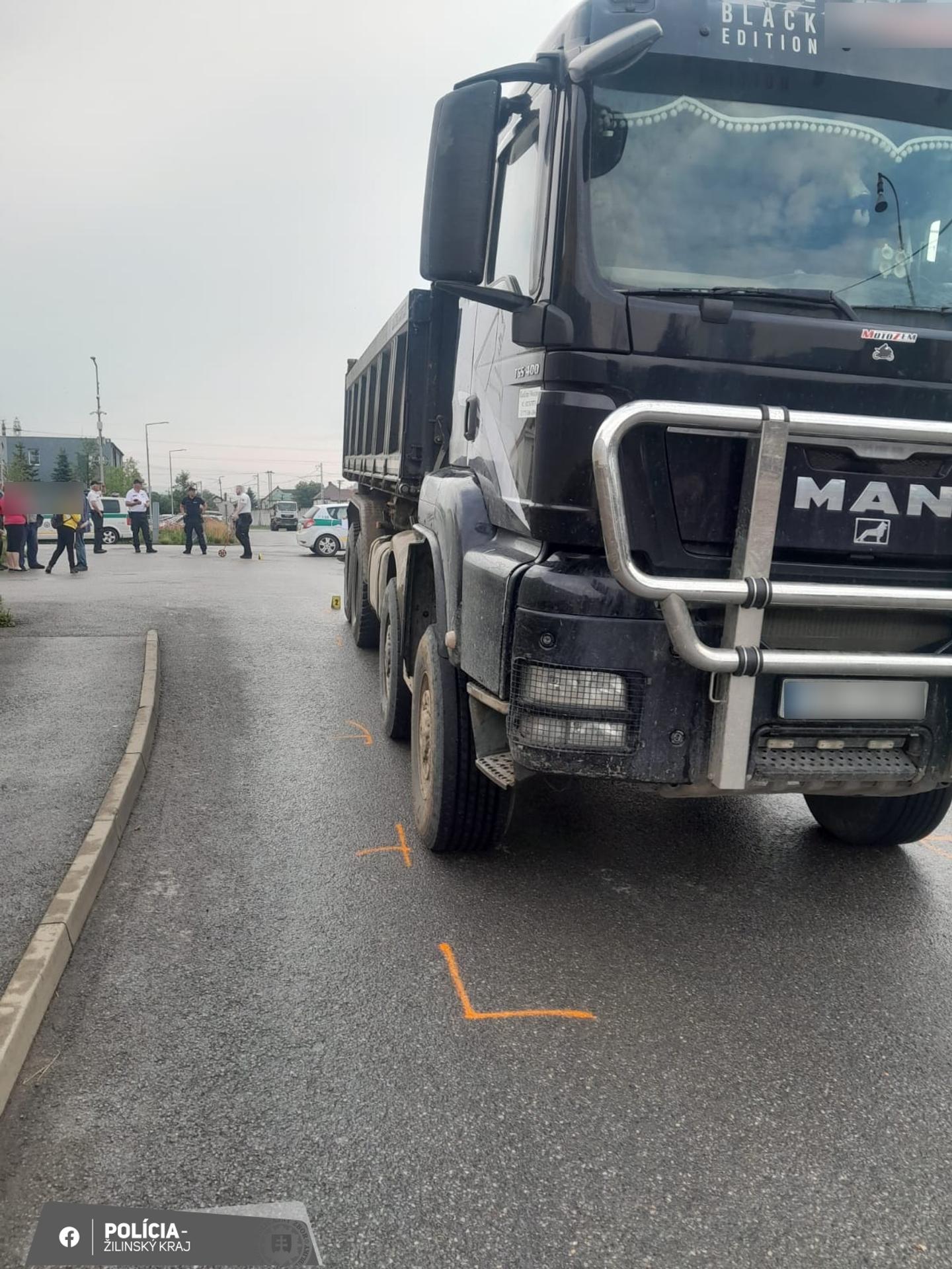 Vážna nehoda vo Svrčinovci.