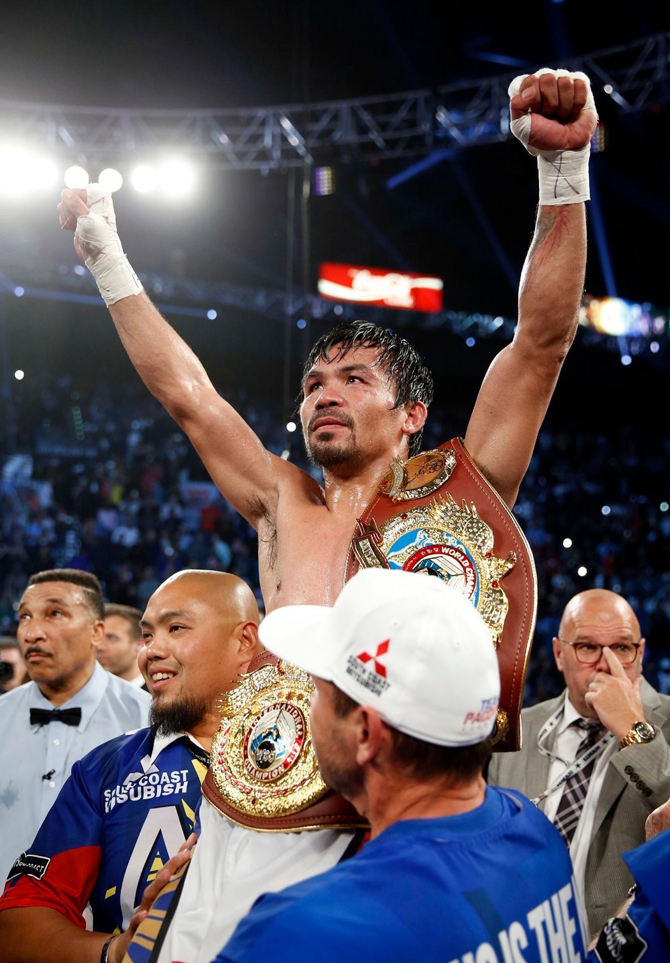 Pacquiao zdolal Bradleyho.