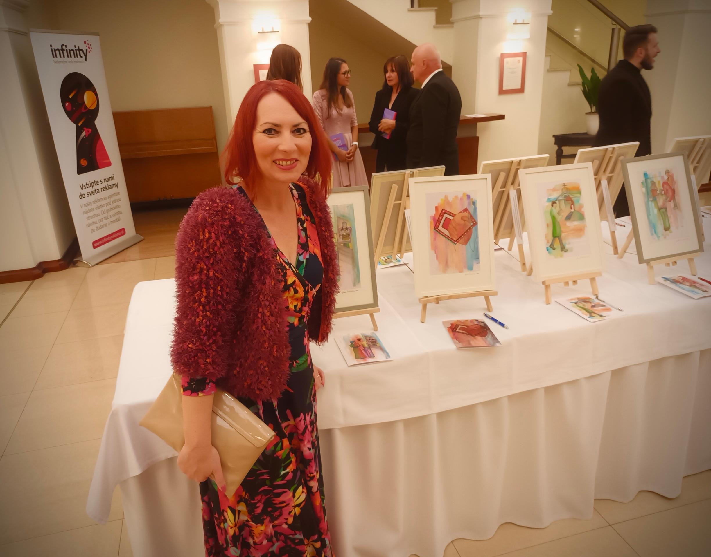 Knihu Darovaný život ilustrovala Zuzana Ferenčáková.