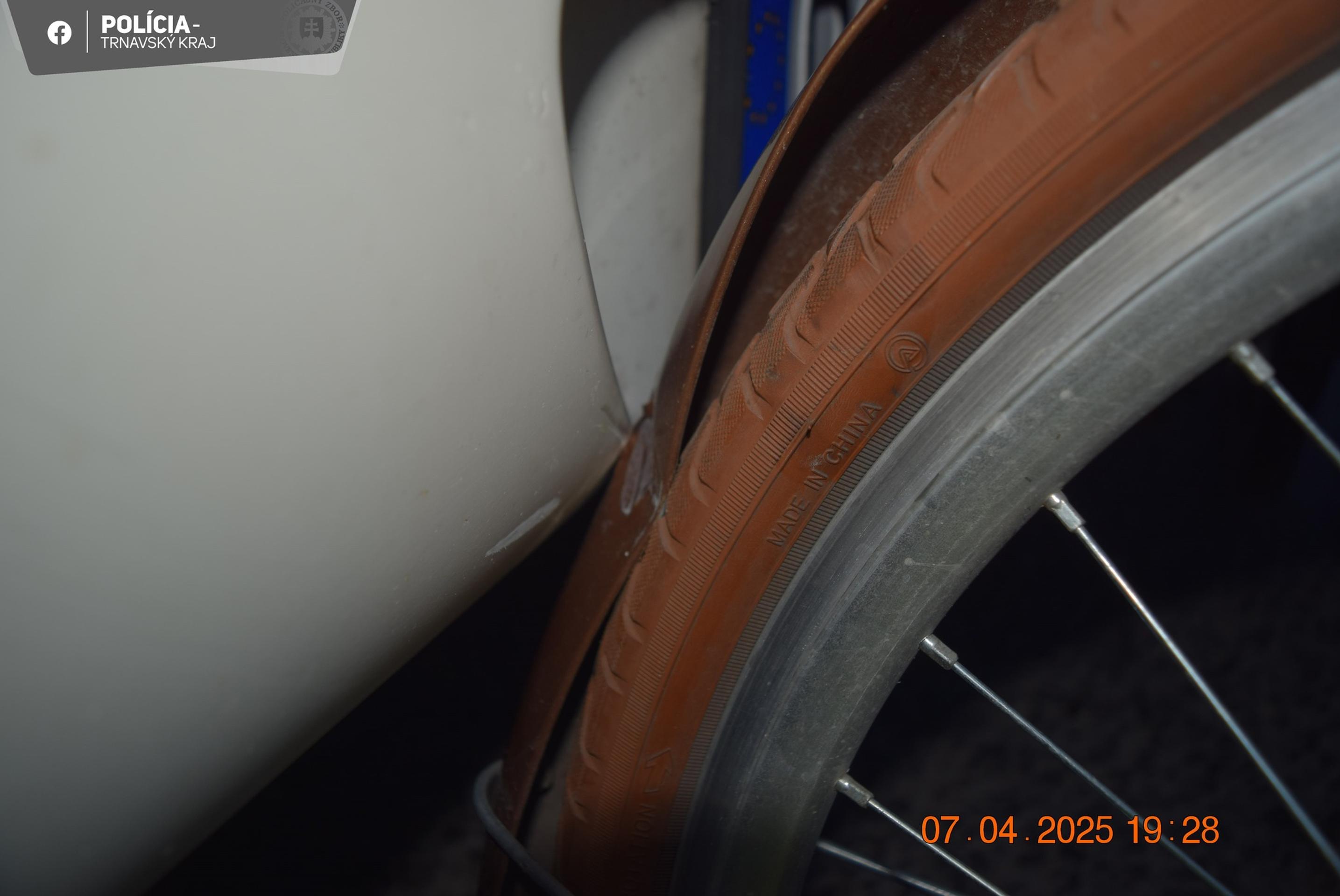 Autobus zrazil v Dunajskej Strede cyklistku.