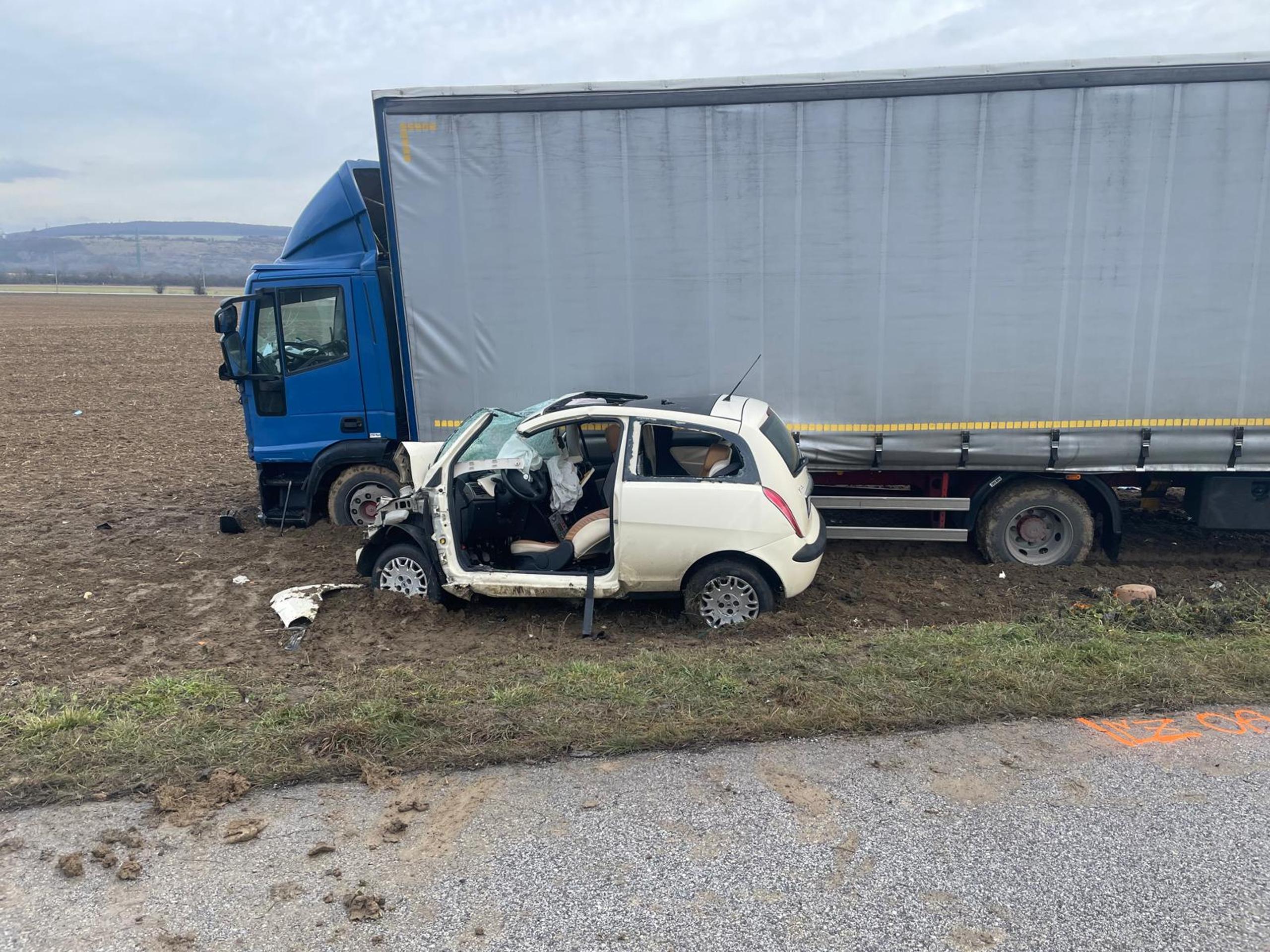 Tragická nehoda medzi Myjavou a Novým Mestom nad Váhom.