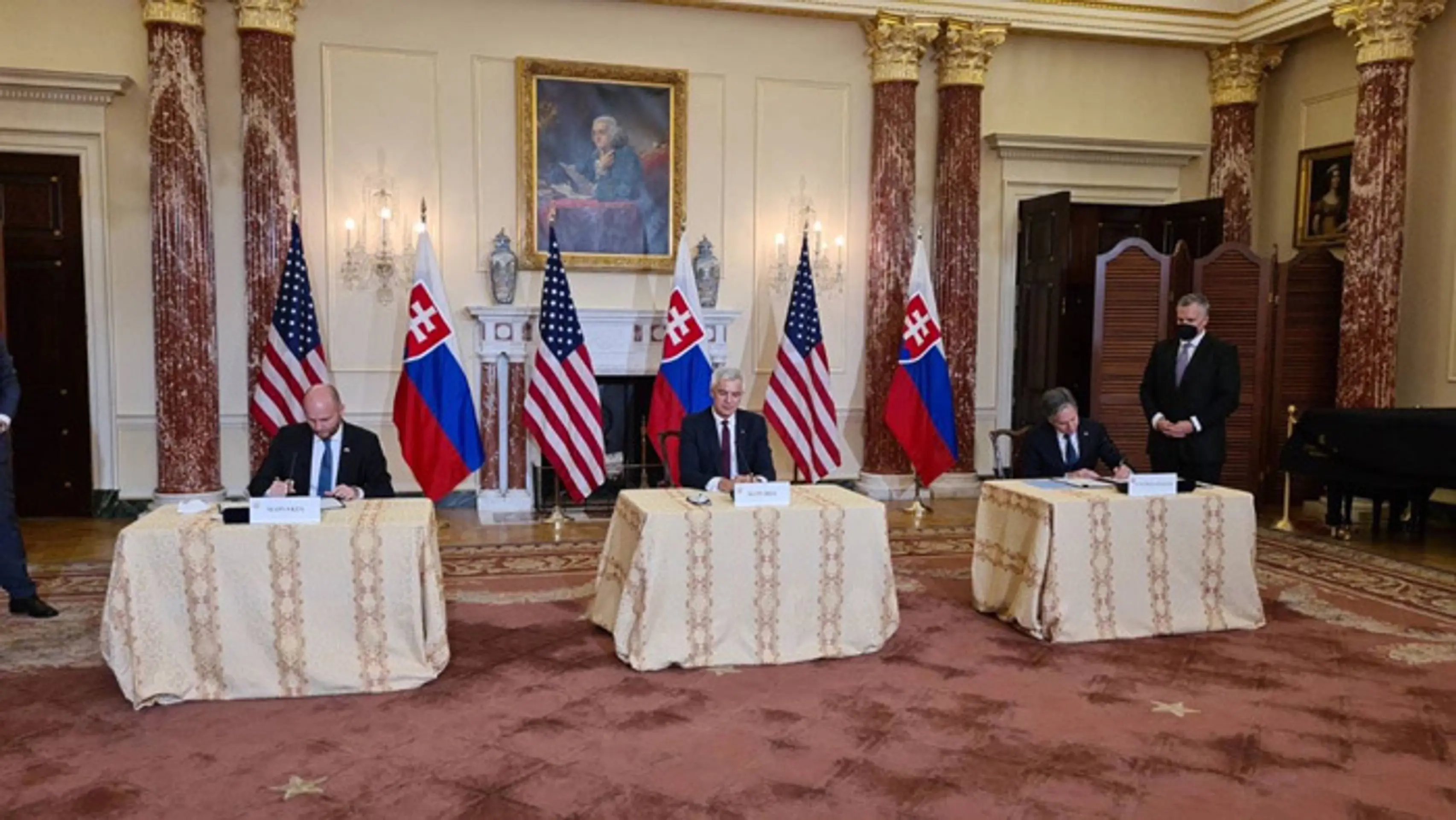 Podpis obrannej dohody s USA.