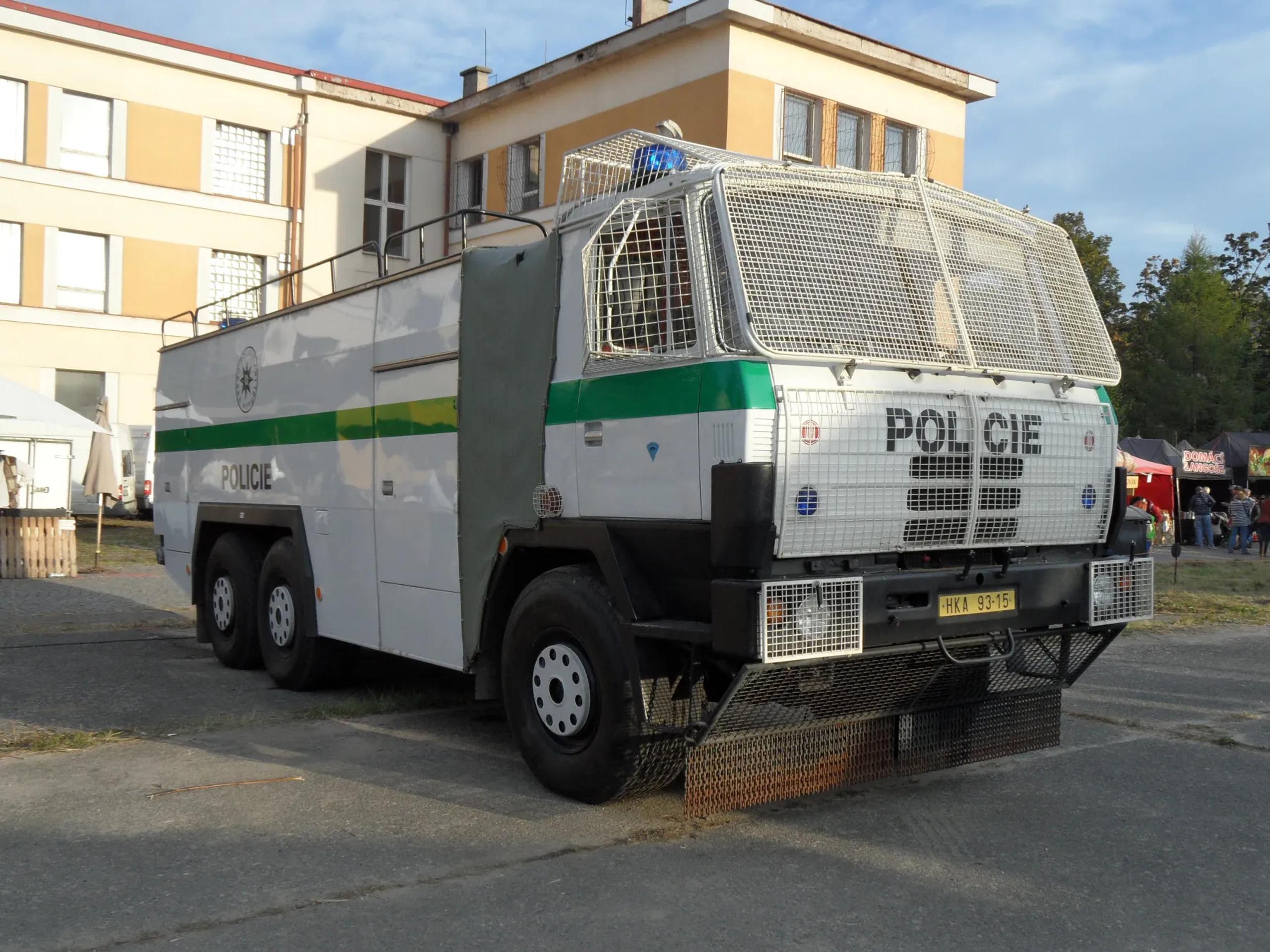Policajná Tatra 815.