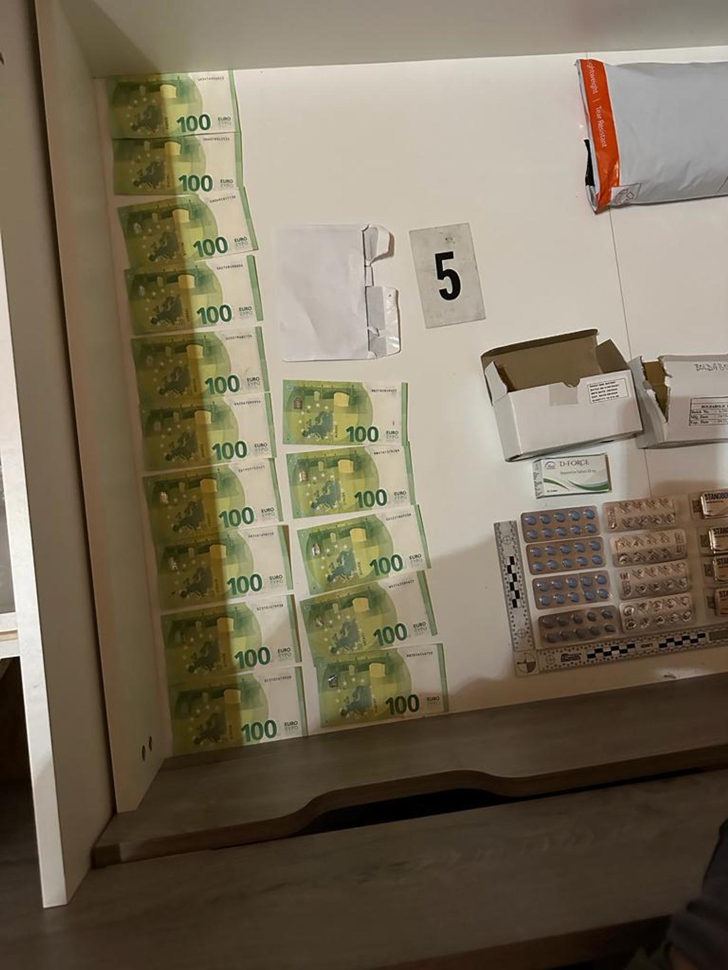 Zadržali sedem osôb a anaboliká i lieky v hodnote 1,5 milióna eur