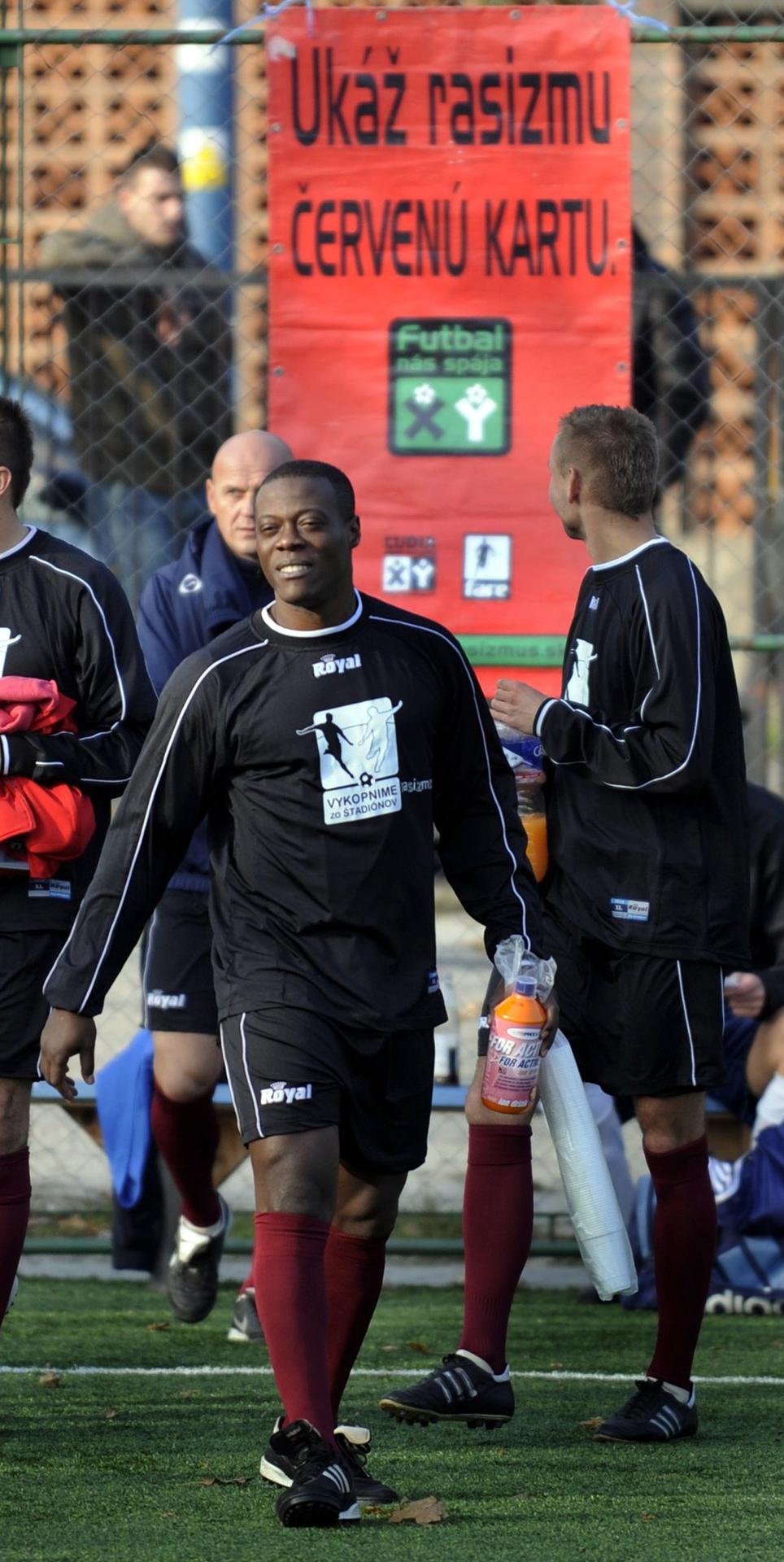 Ali Lembakoali počas exhibície na Turnaji proti rasizmu.