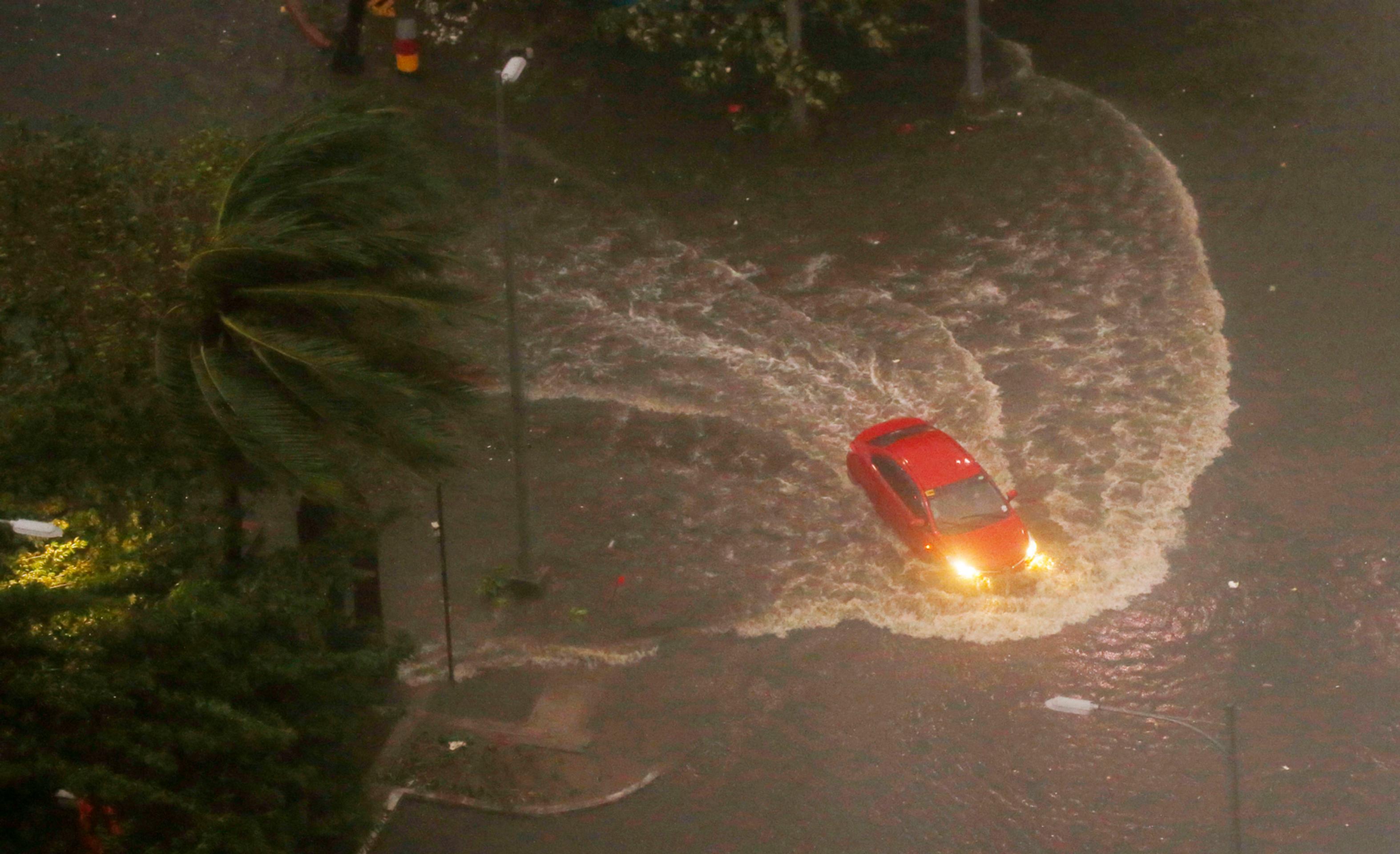 Supertajfún Mangkhut zasiahol Filipíny