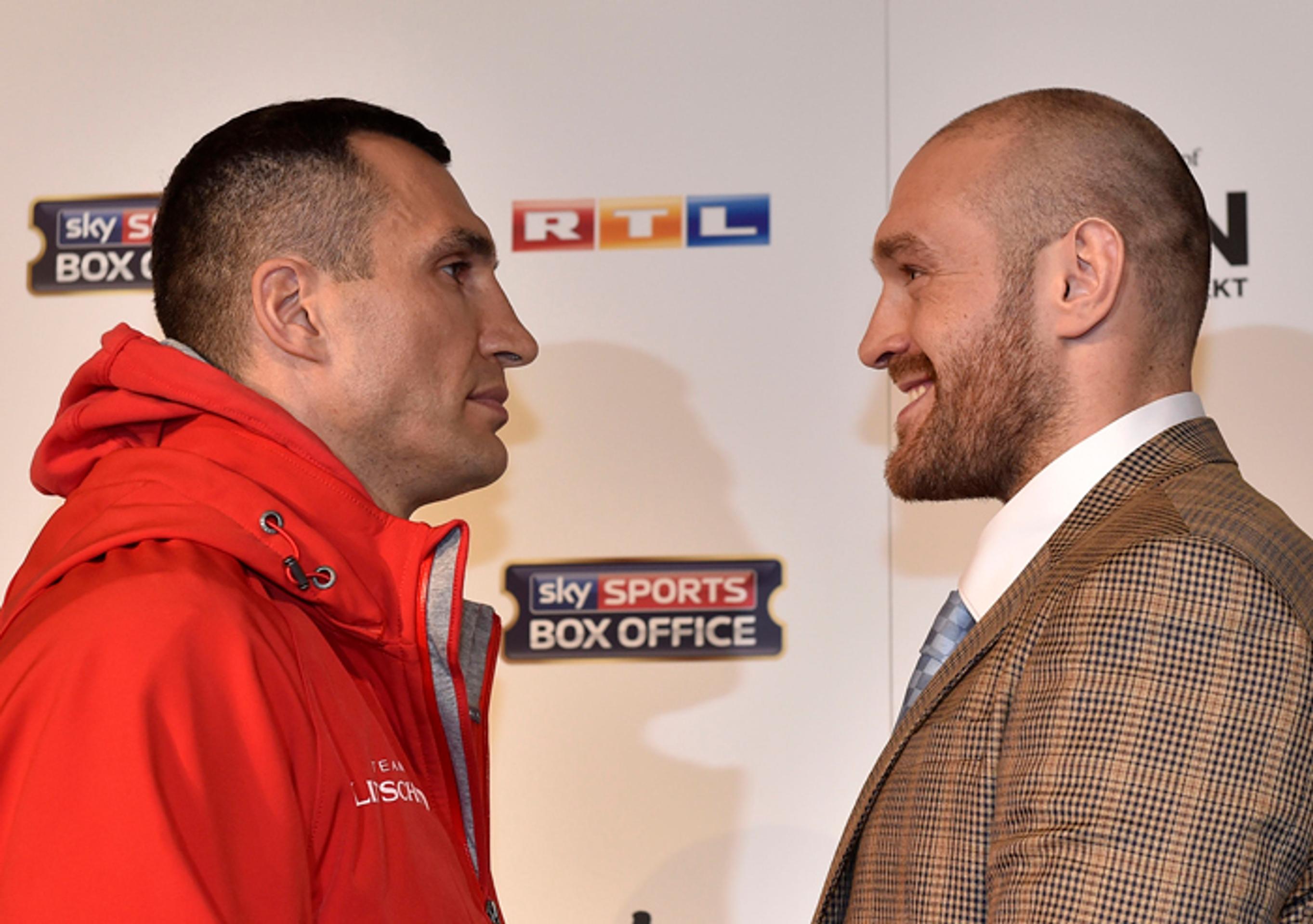 Vladimír Kličko vs. Tyson Fury pred spoločným zápasom sa predstavili novinárom.