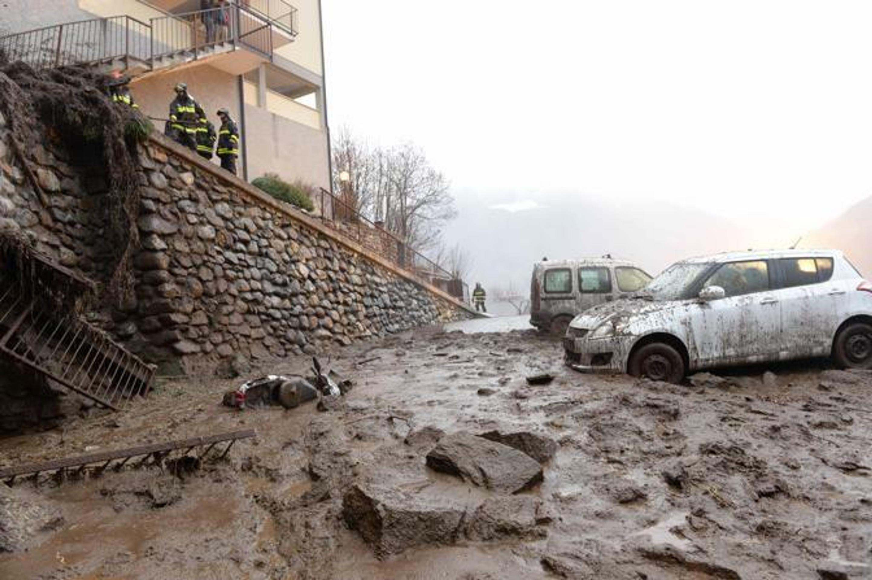 Dážď a zosuv pôdy v Talianskych Alpách