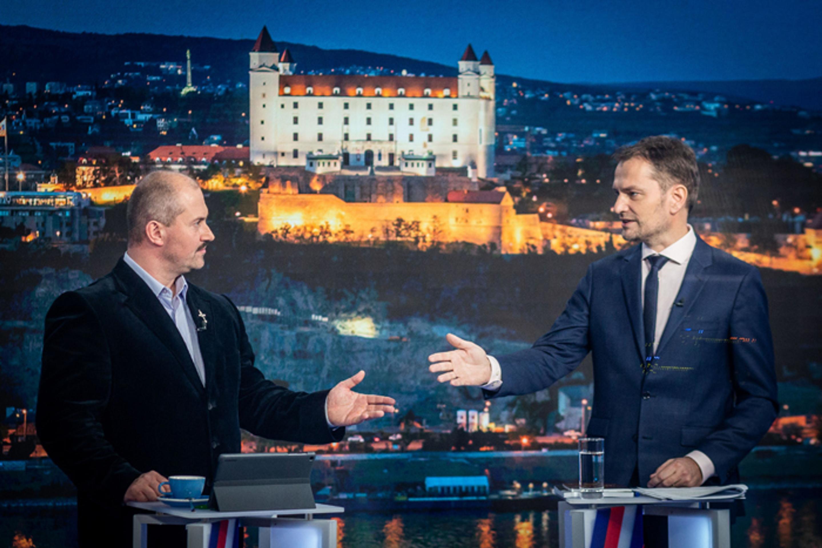 Peter Pellegrini a Marian Kotleba po predvolebnej debate na TV Markíza.
