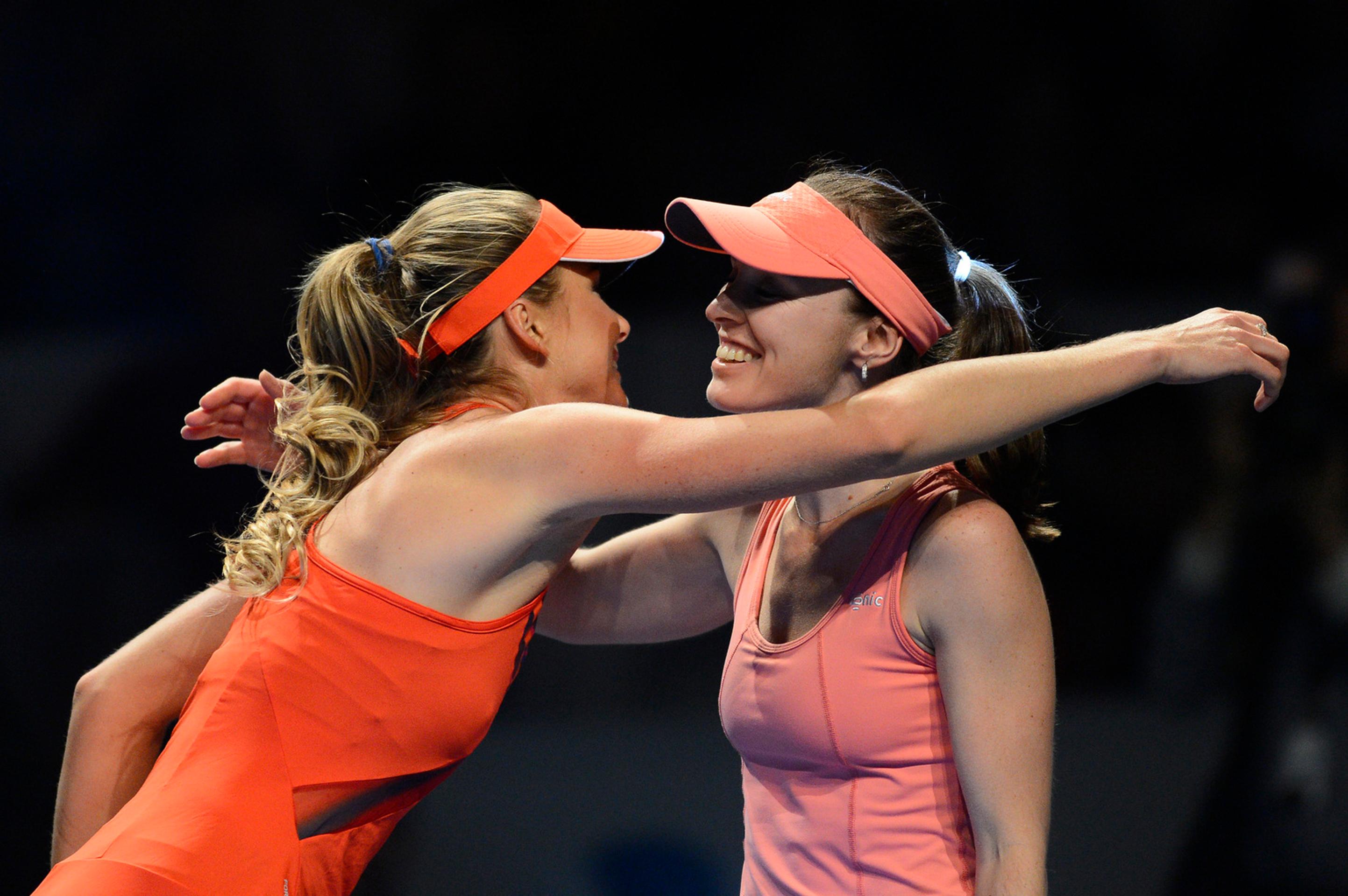 Martina Hingisová a Daniela Hantuchová počas exhibičného zápasu 6. ročníka Tennis Classic.