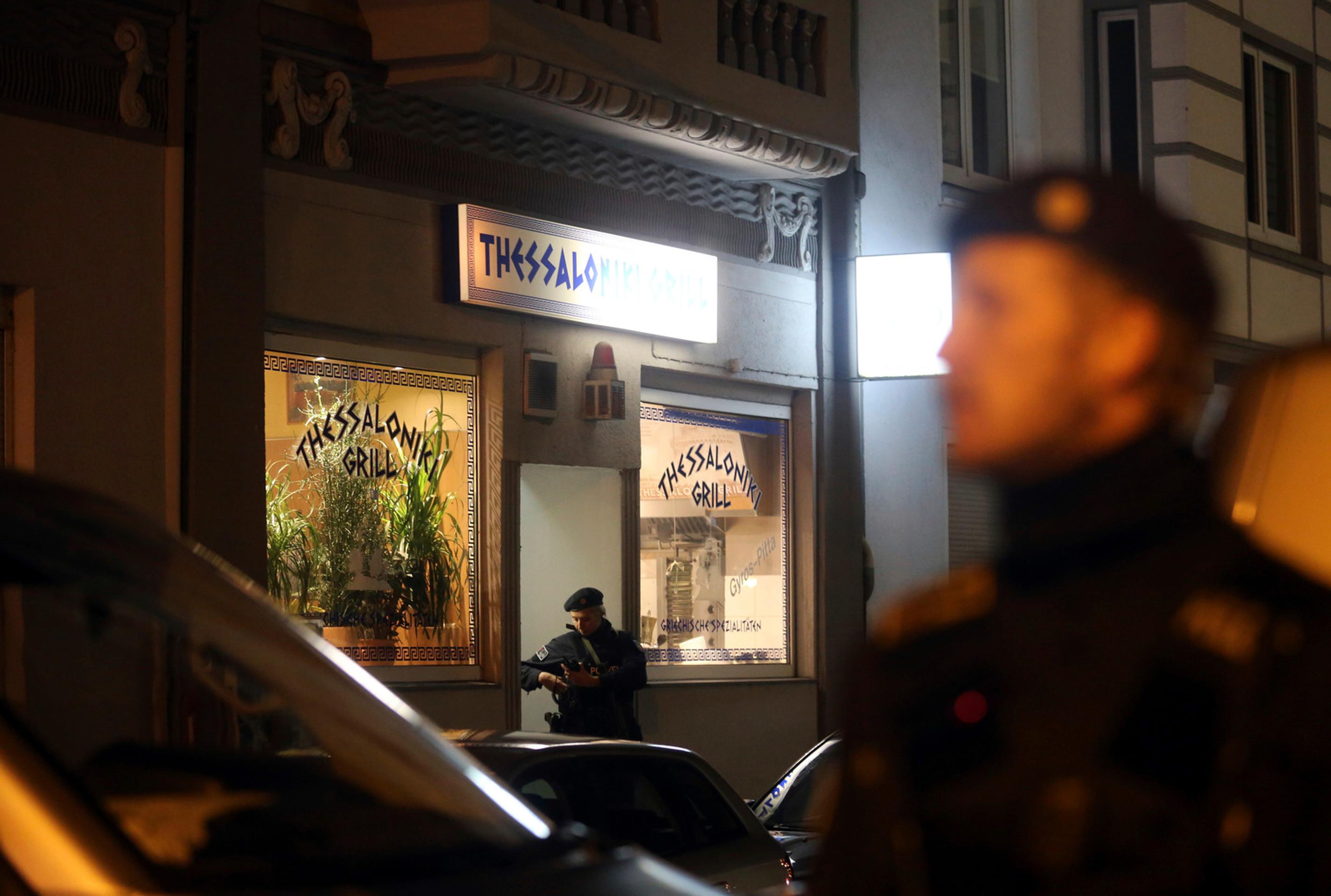 Vzdal sa v bufete v meste Herne. 