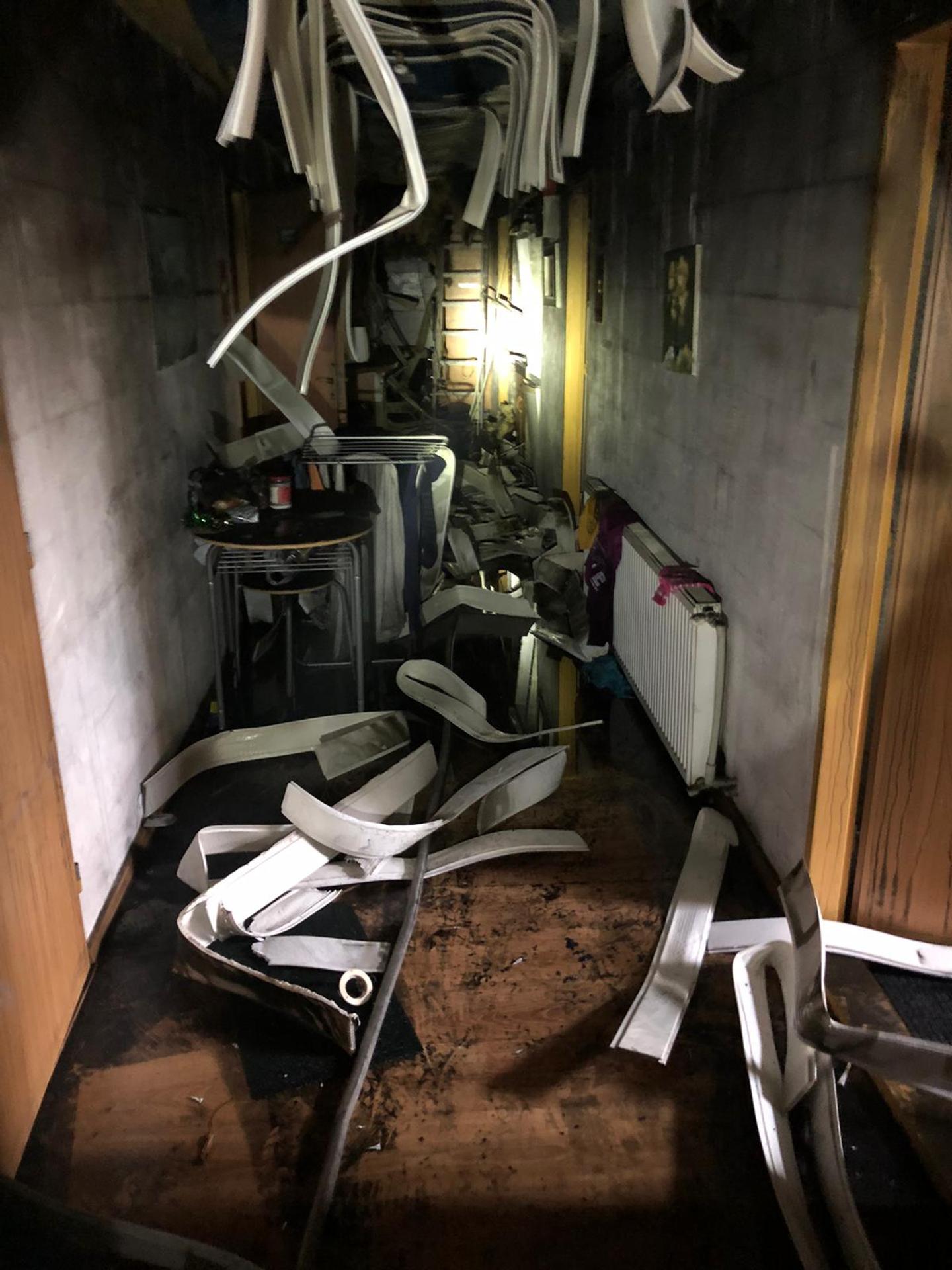 Zničené priestory po tragickom požiari v penzióne v Sobranciach.