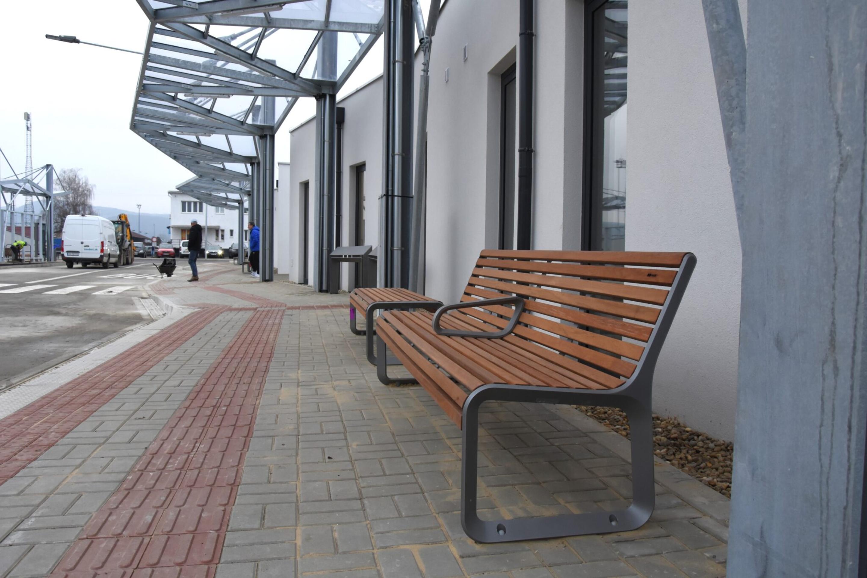 Vynovená autobusová stanica v Trenčíne.