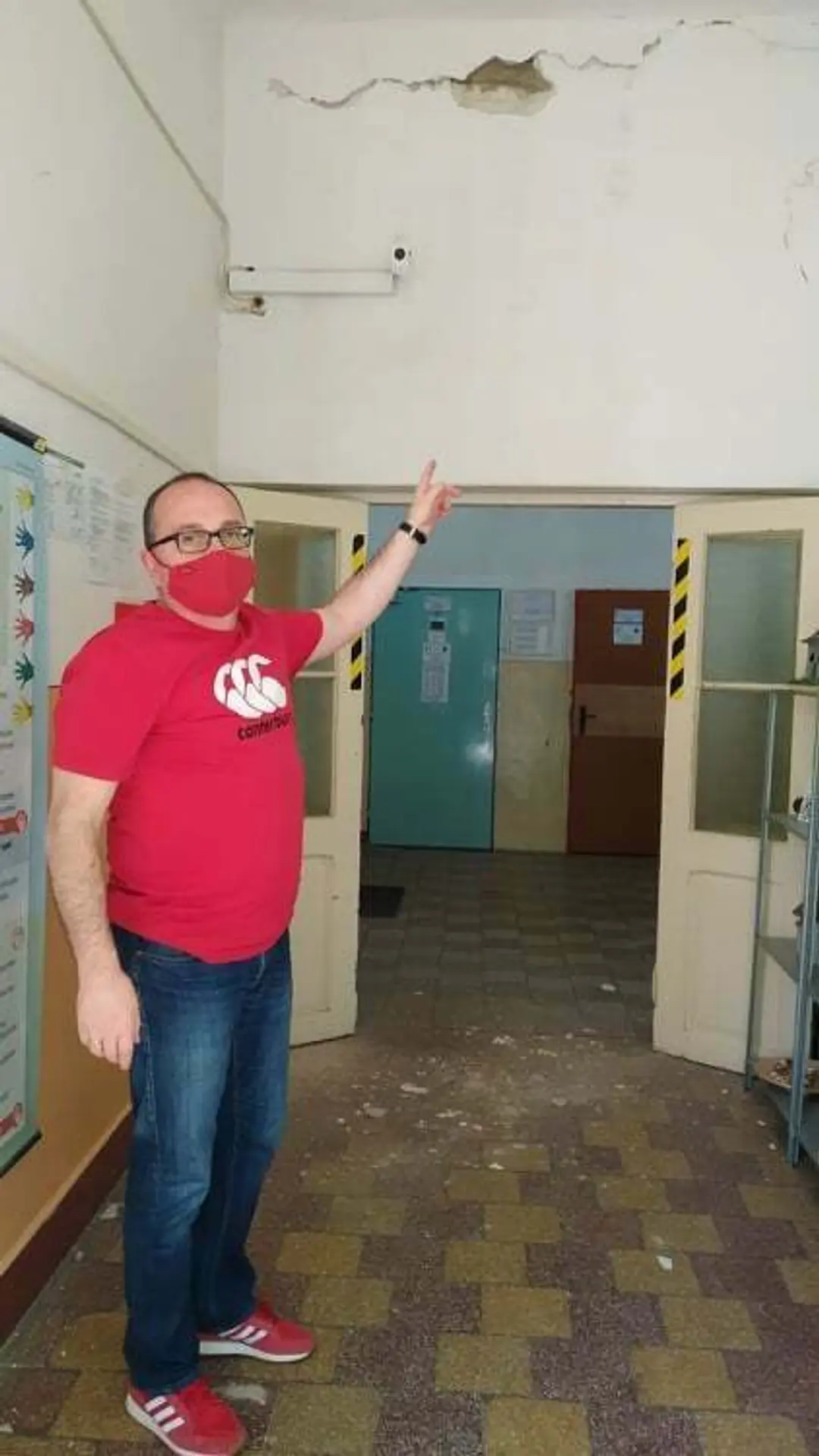 Mláďa amandy.