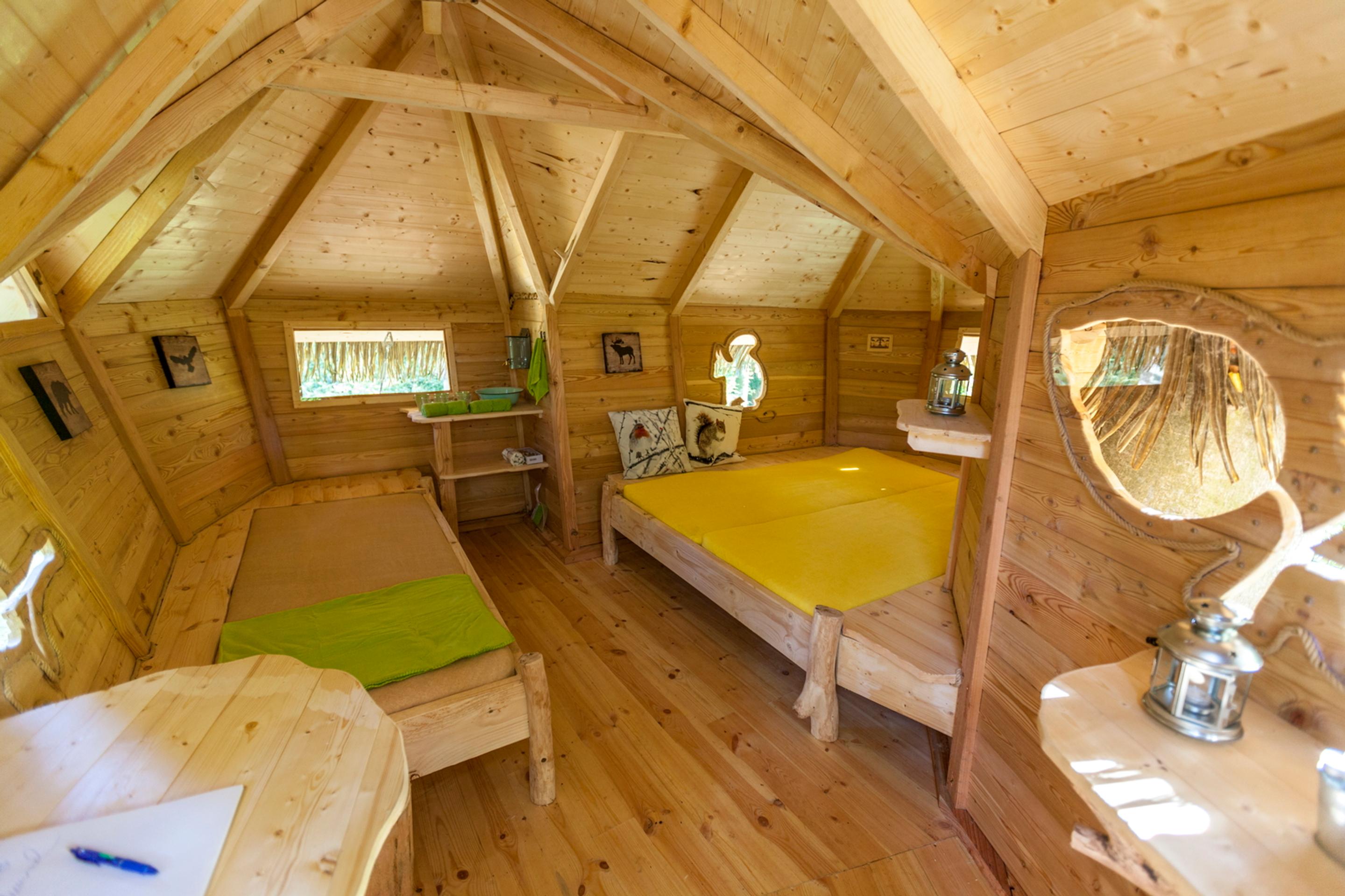 Domček na strome na bratislavskom Kačíne