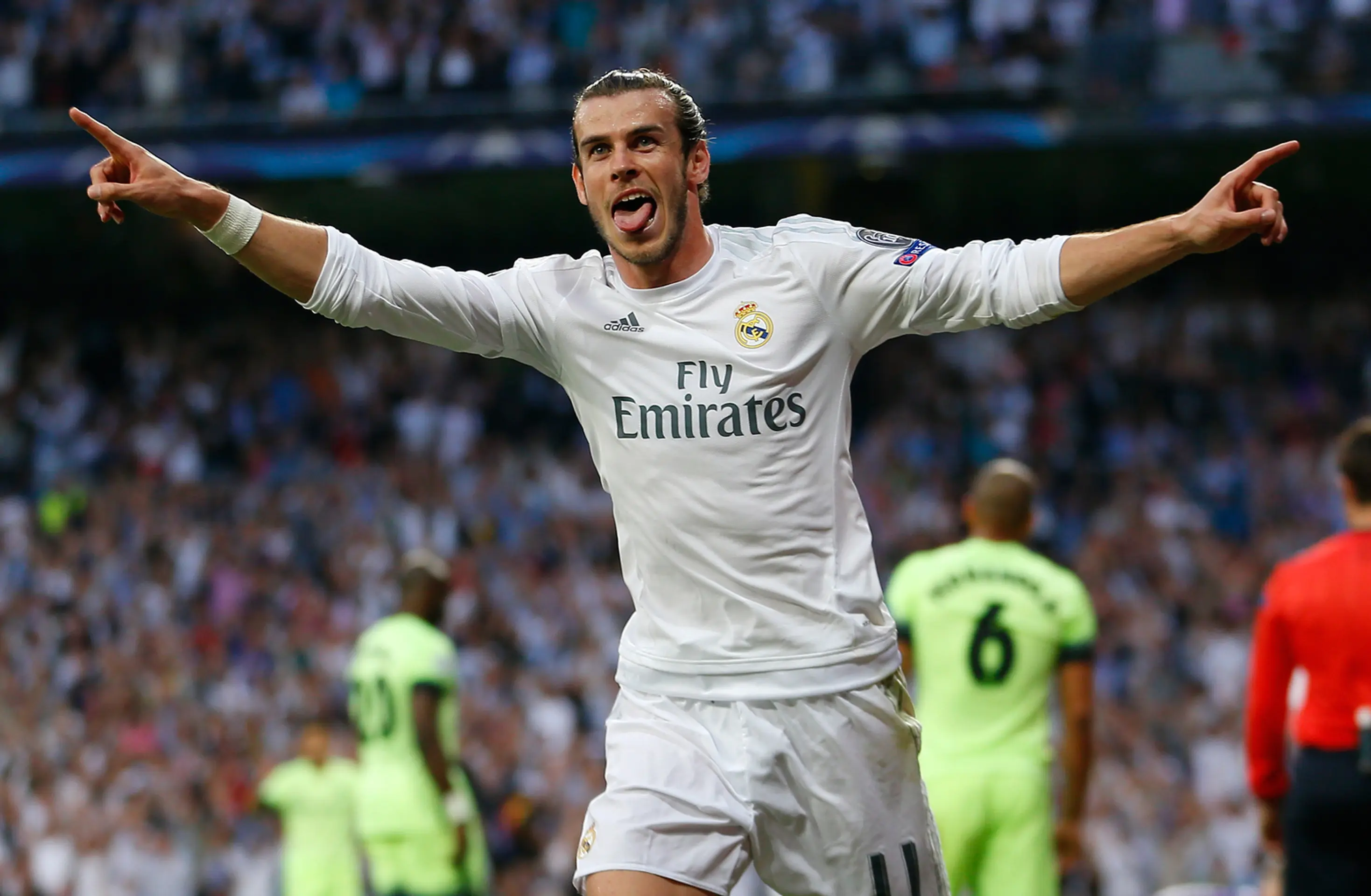 Gareth Bale z Realu Madrid sa teší z gólu v sieti Manchestru City v odvetnom semifinálovom dueli LM.