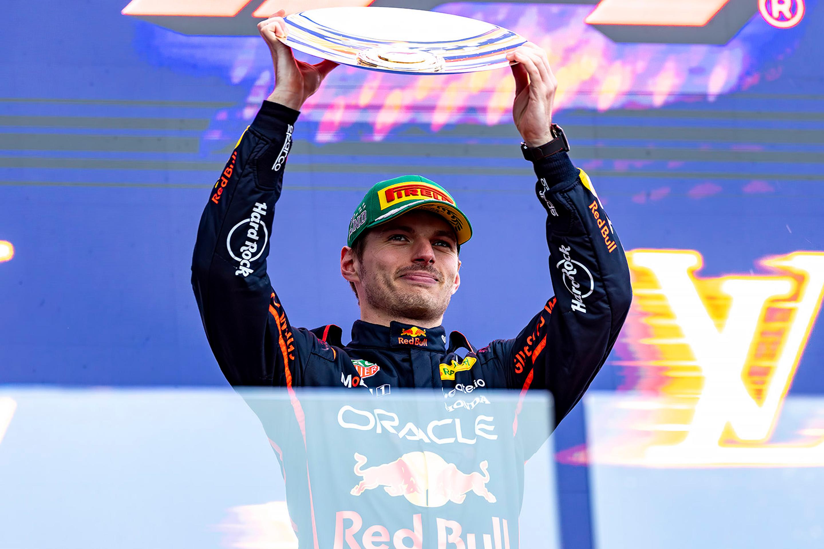 Max Verstappen nechýbal na pódiu ani v Austrálii.