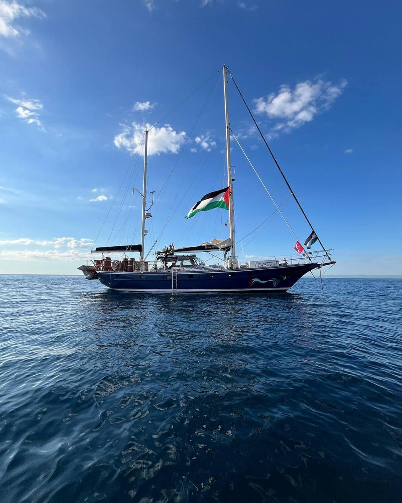 Greta Thunbergová a herec z Hry o tróny mieria do Gazy