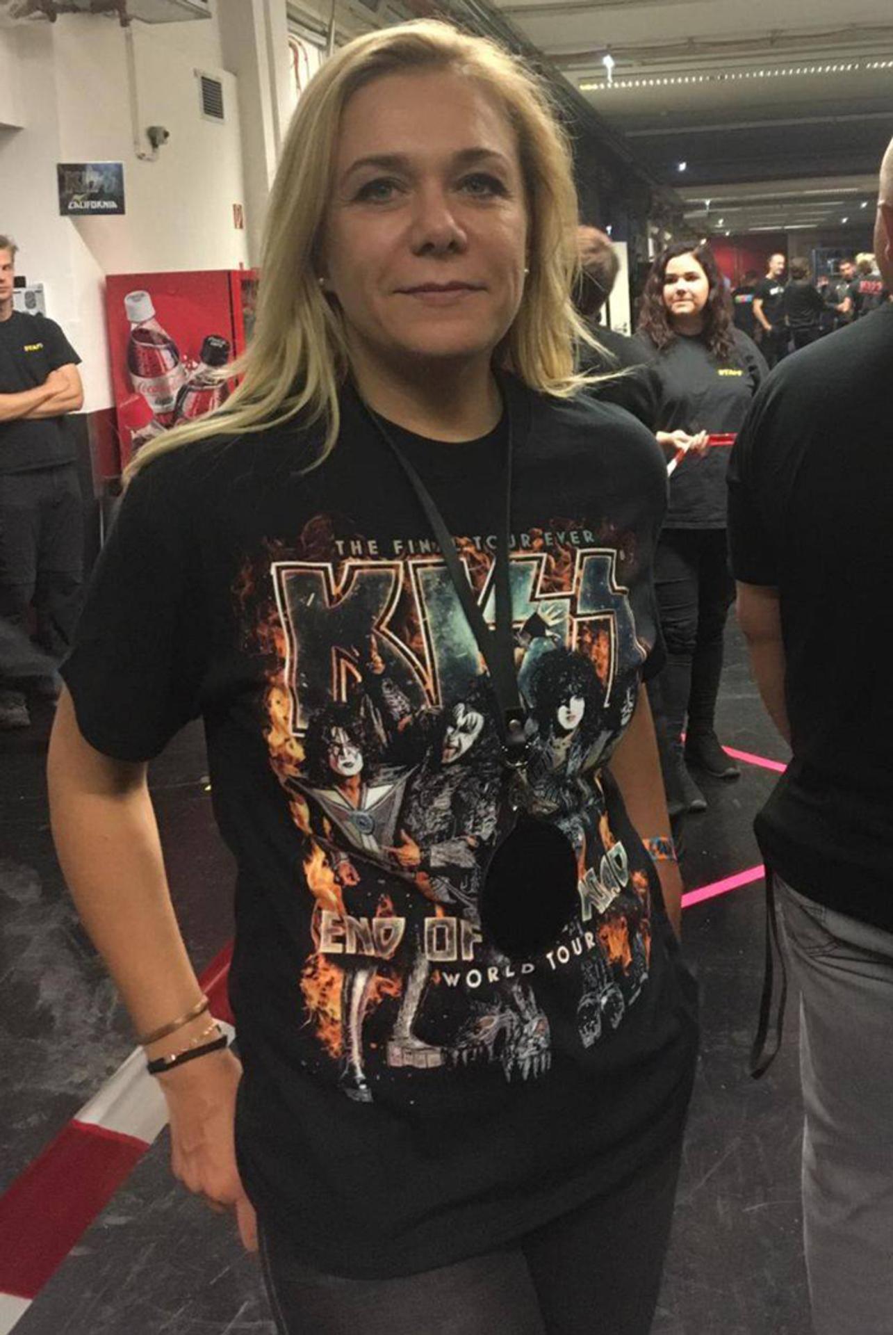 Ministerka na koncerte Kiss.