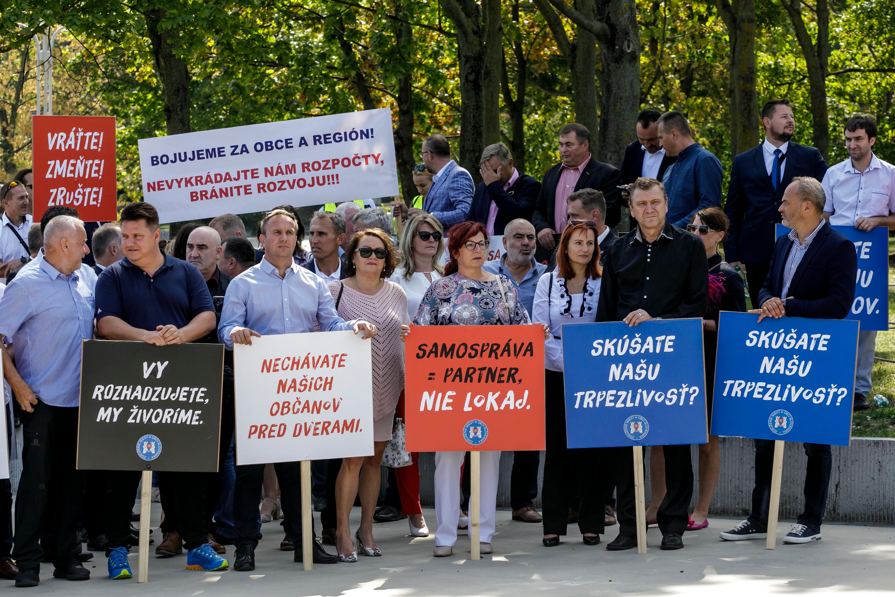 Protest pred Úradom vlády SR