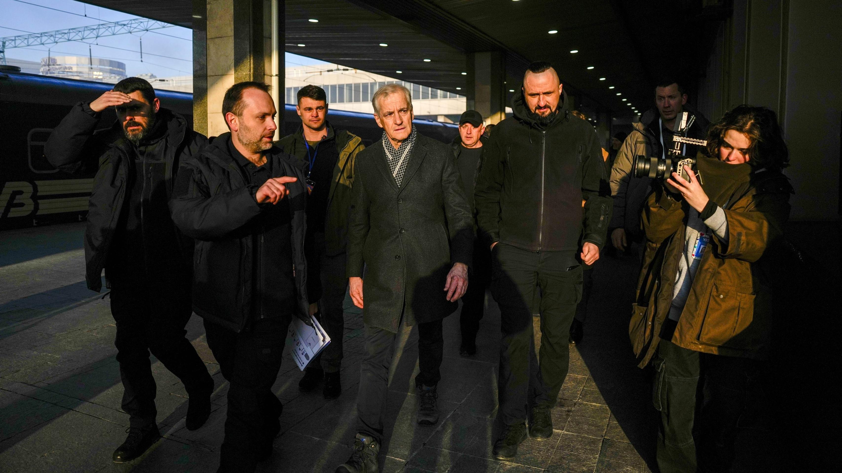 Svetoví lídri navštívili pri príležitosti výročia Ukrajinu