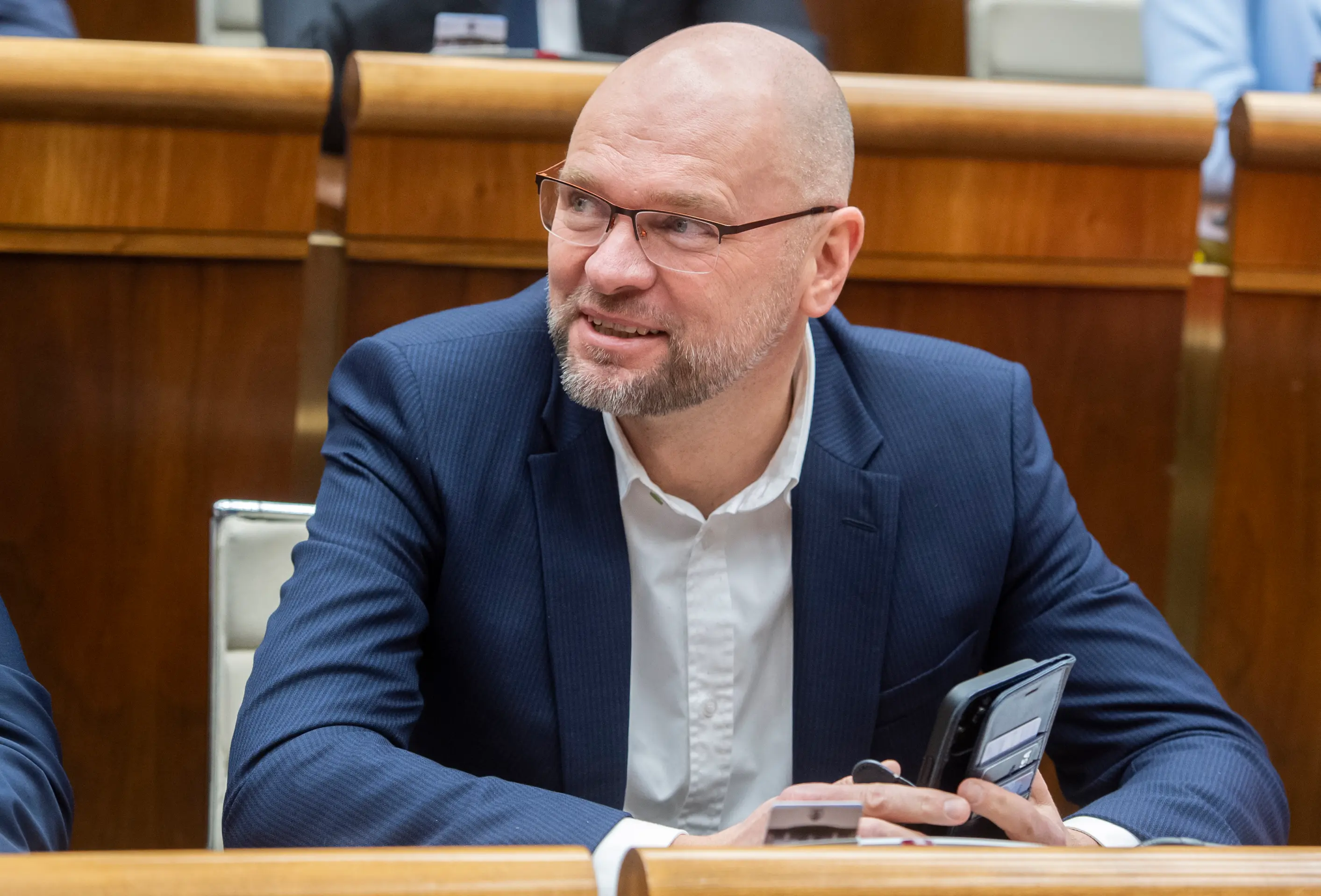 Hlasovanie o termíne predčasných volieb.