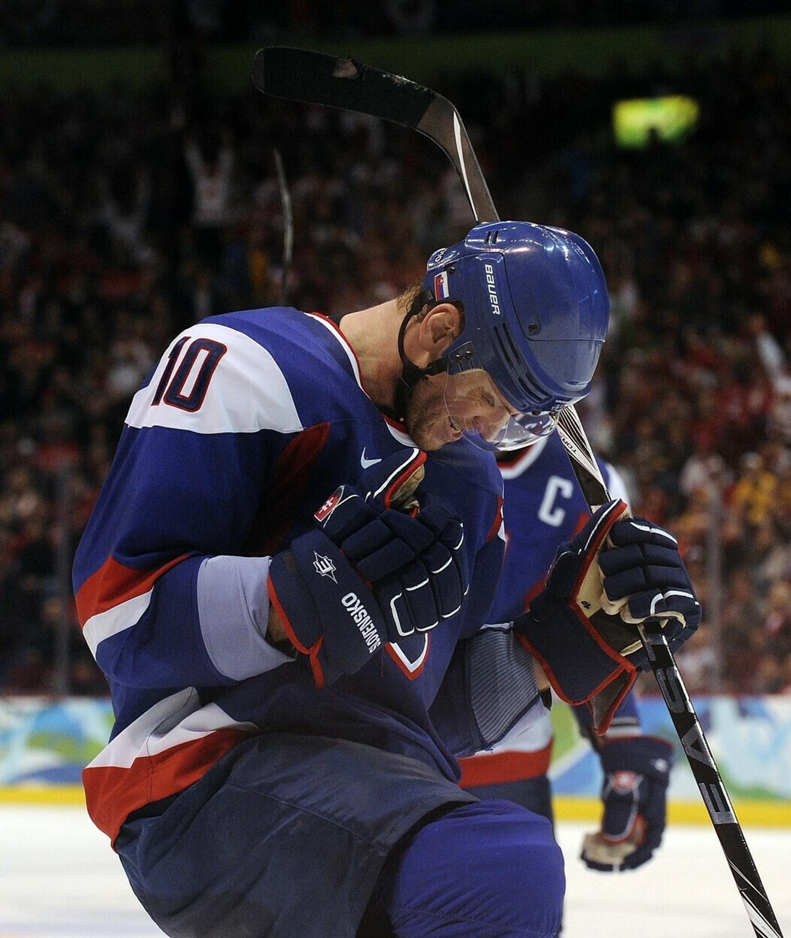 Marián Gáborík oslavuje gól na ZOH 2010.