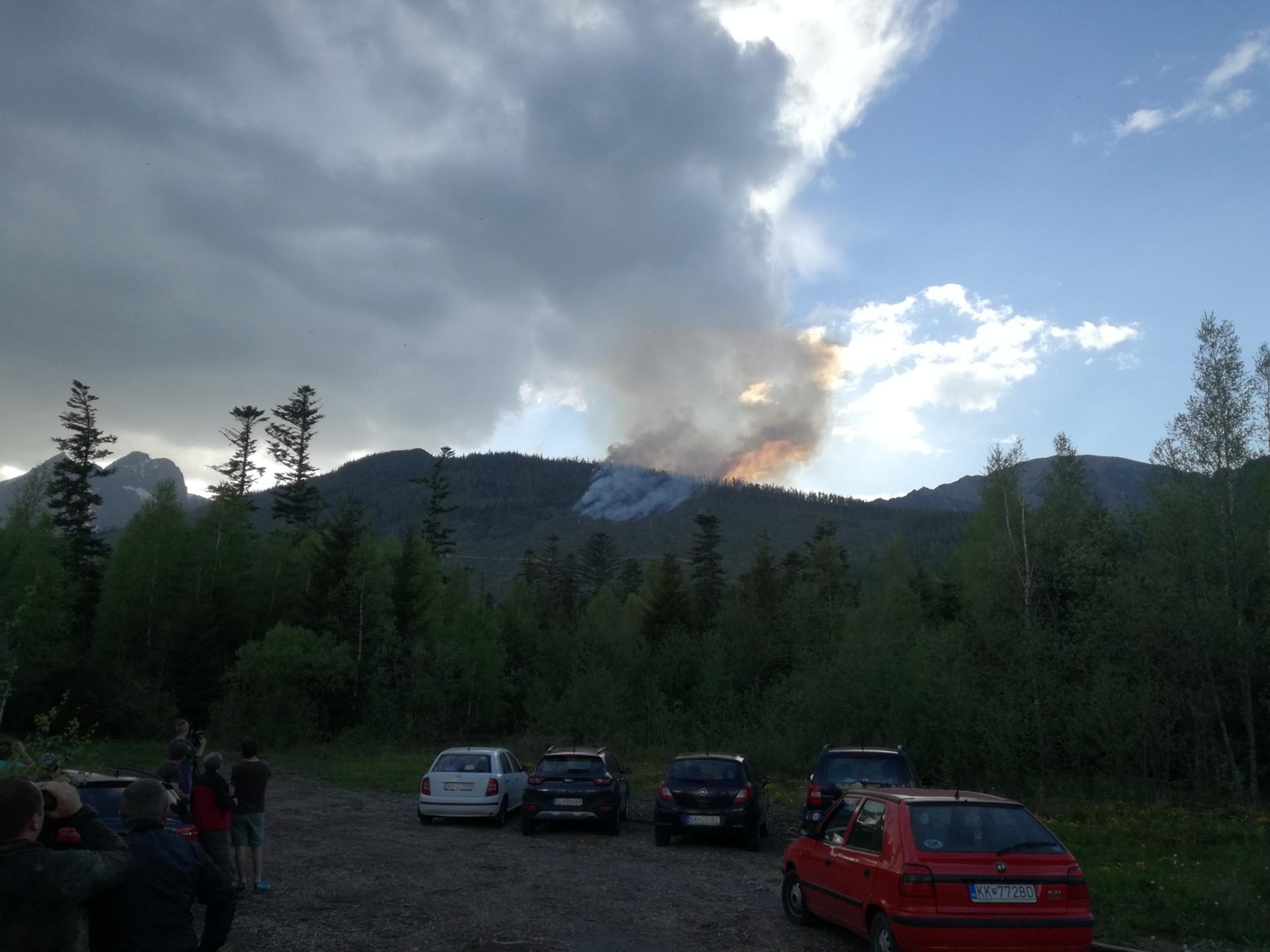 Požiar lesa vo Vysokých Tatrách.