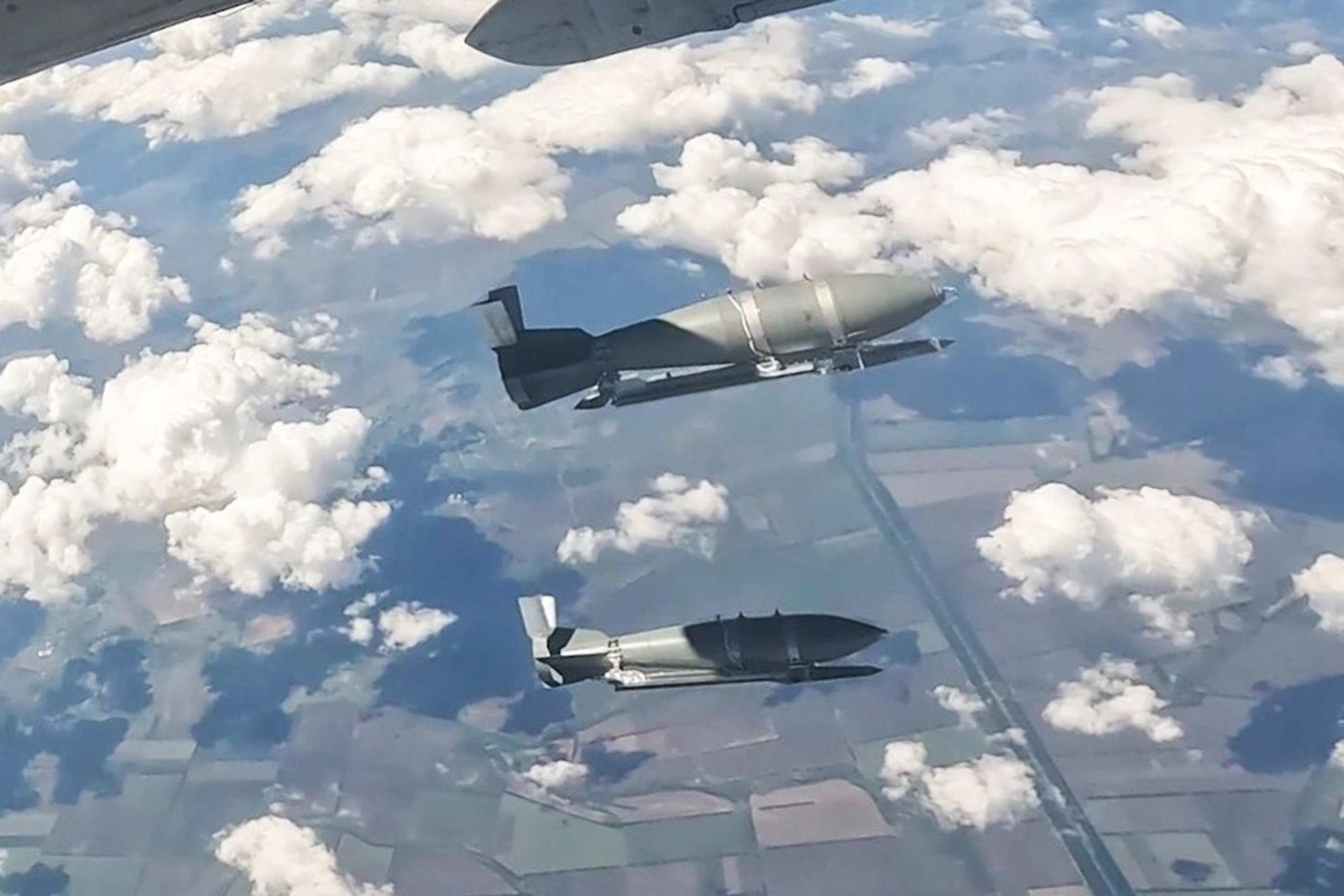 Ruský bombardér omylom zhodil bombu FAB-500 na ruskom zemí.