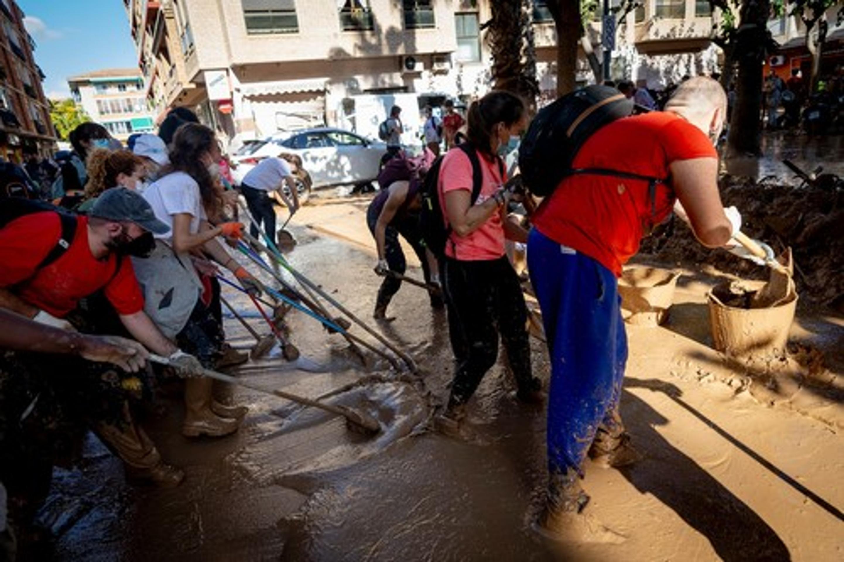 Dobrovoľníci vo Valencii 