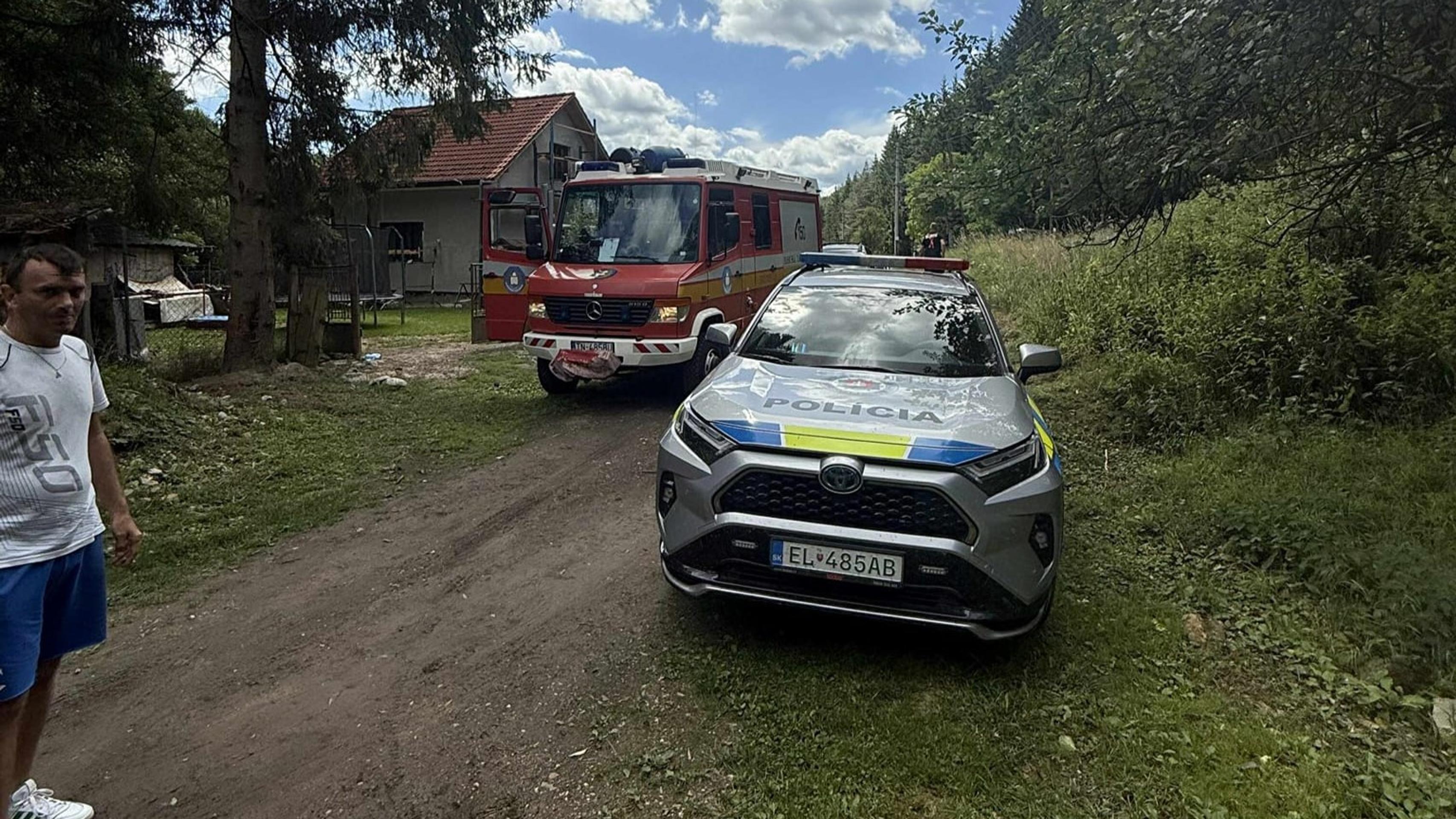 Vo Valaskej Belej spadlo do šachty dieťa