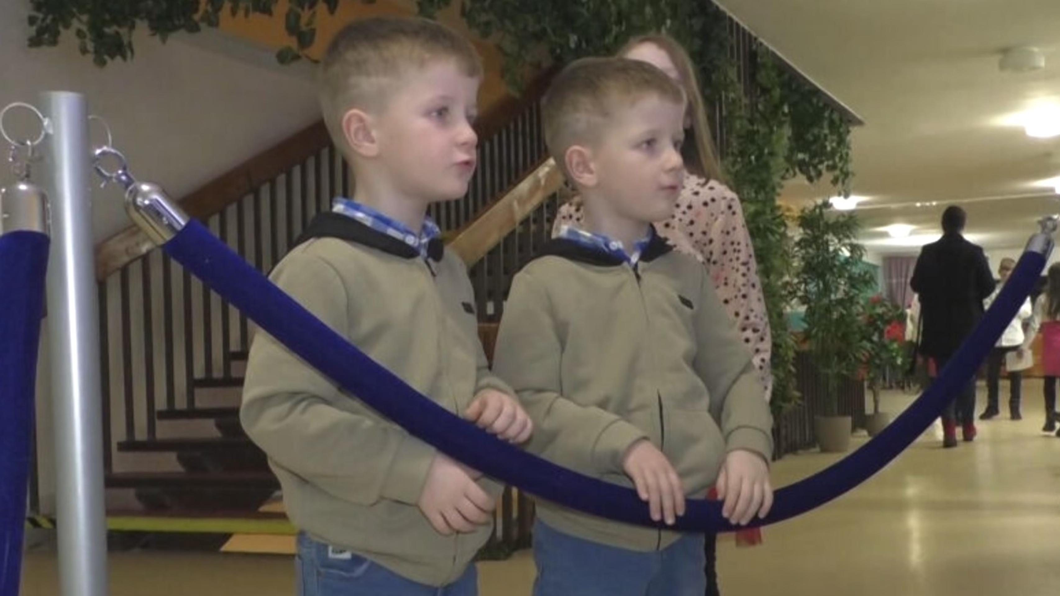 Stretnutie dvojčiat.