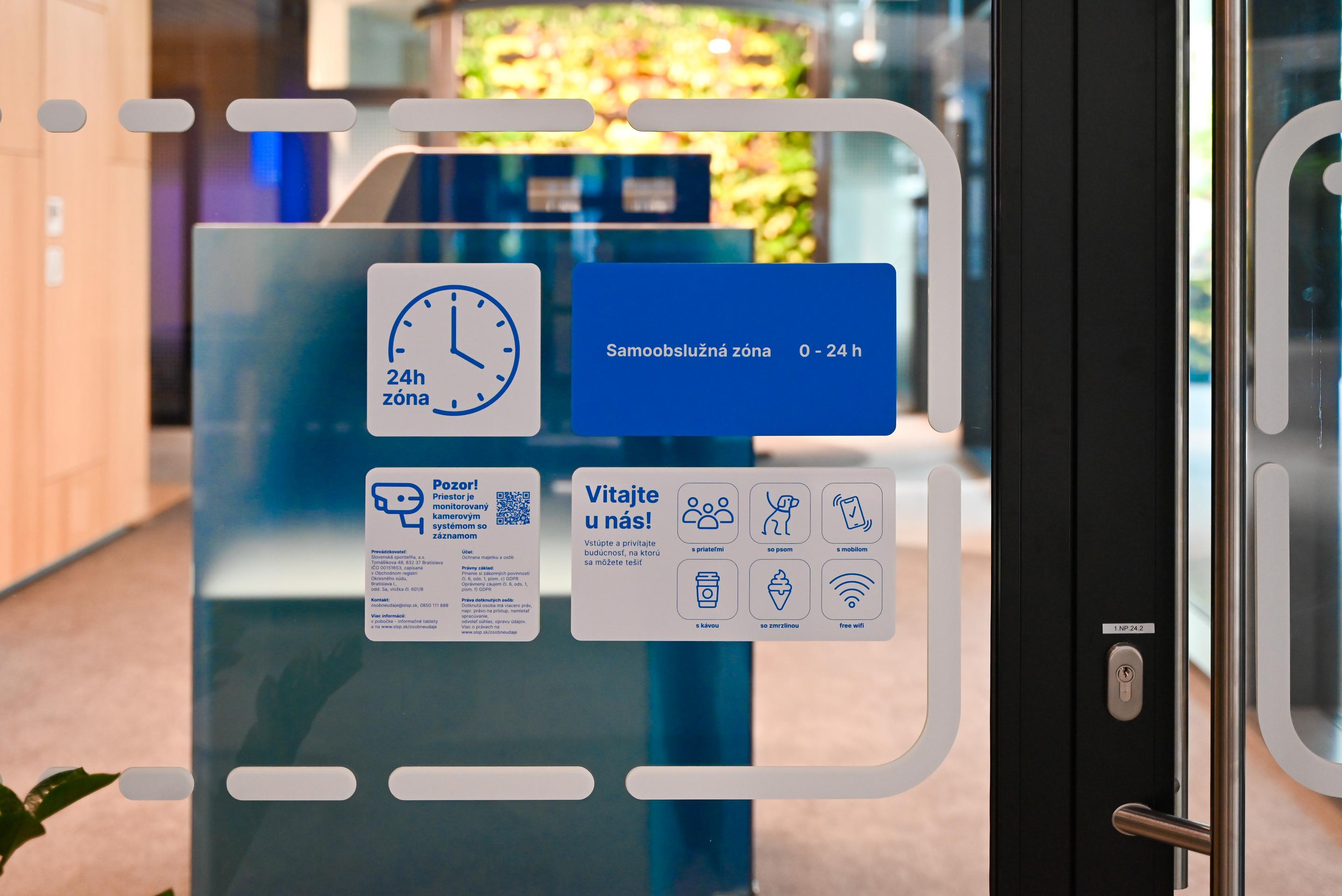 Samoobslužná pobočka SLSP