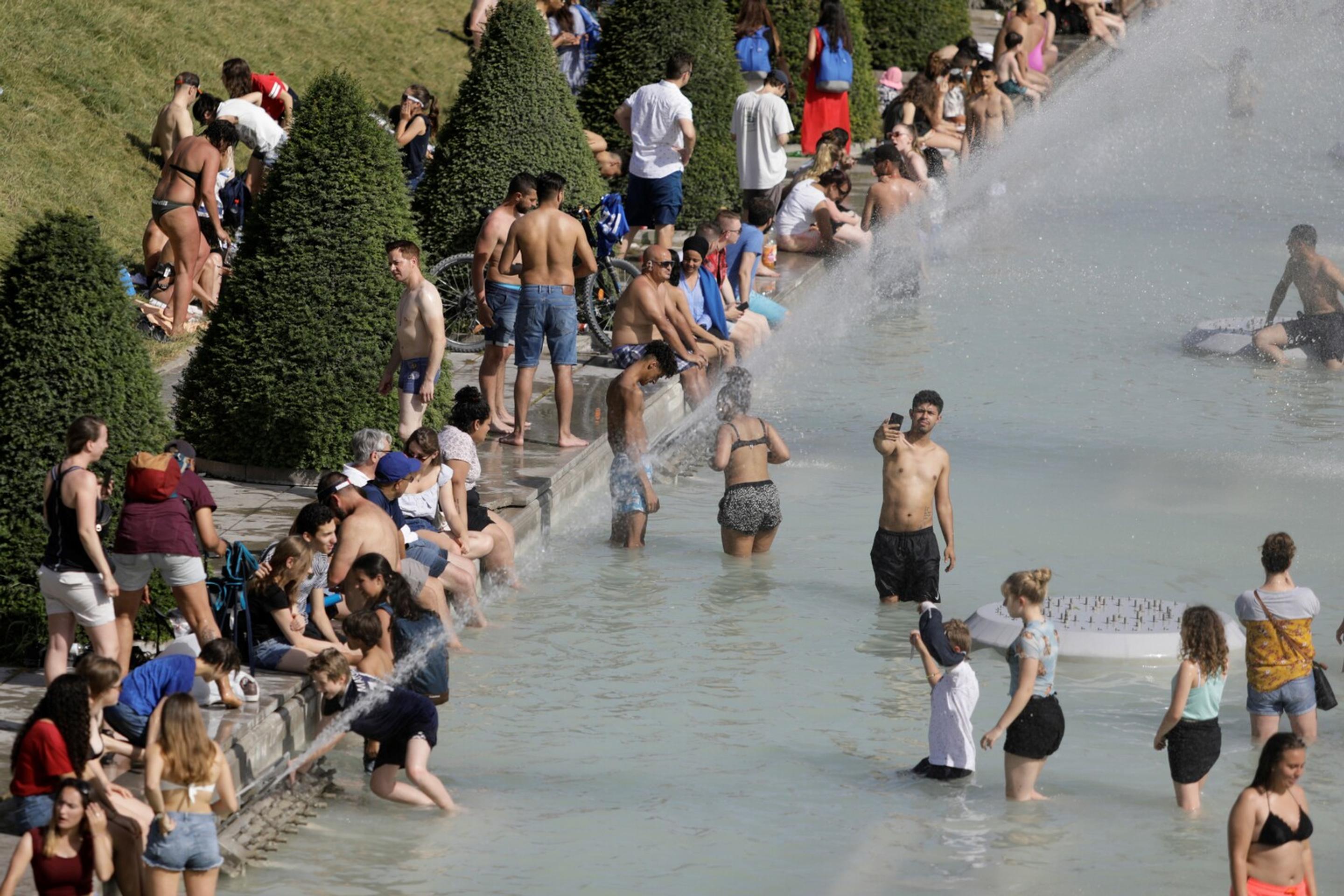 Pláž v anglickom Bournemouth.
