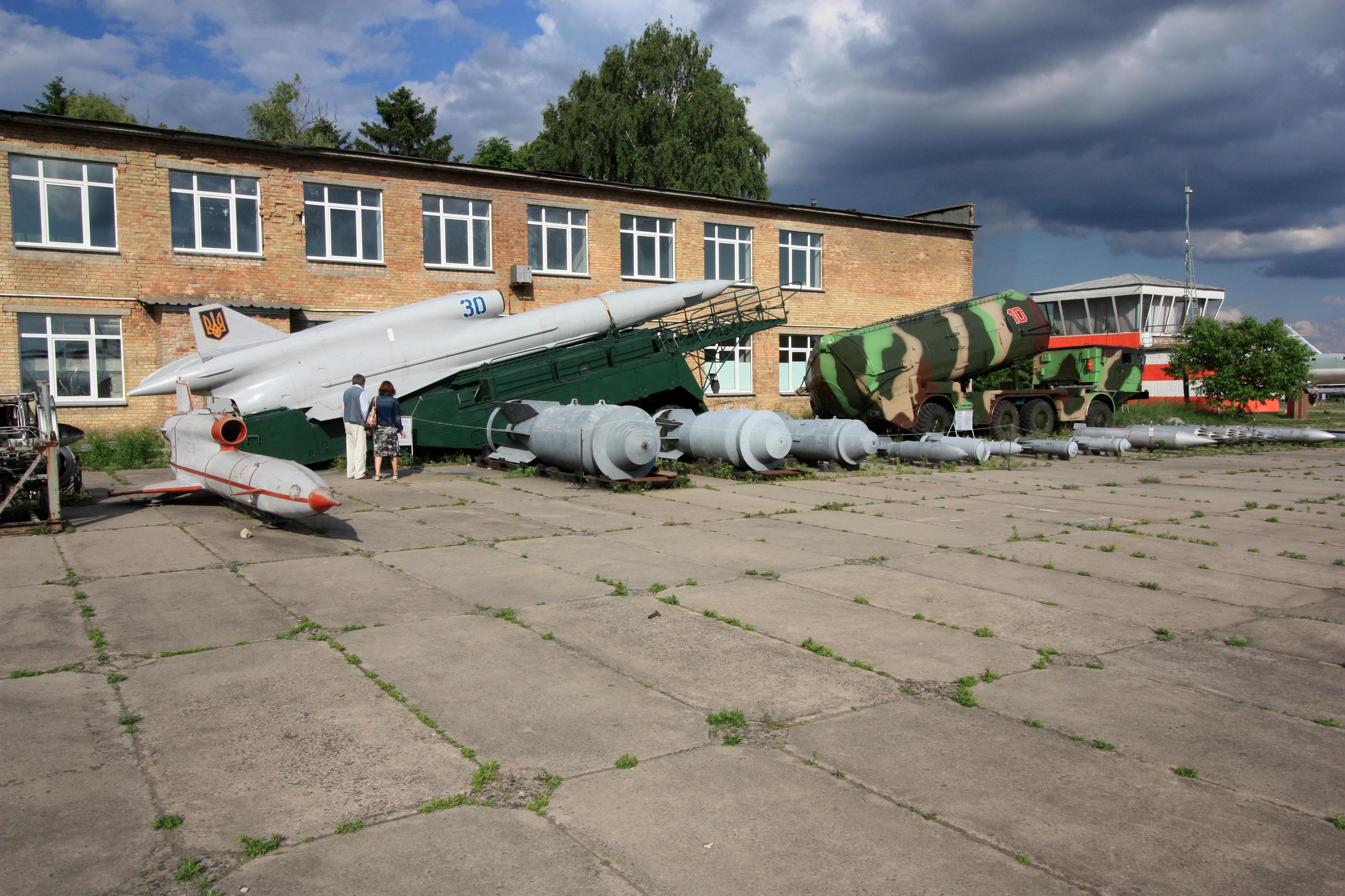 Tupolev Tu-141 